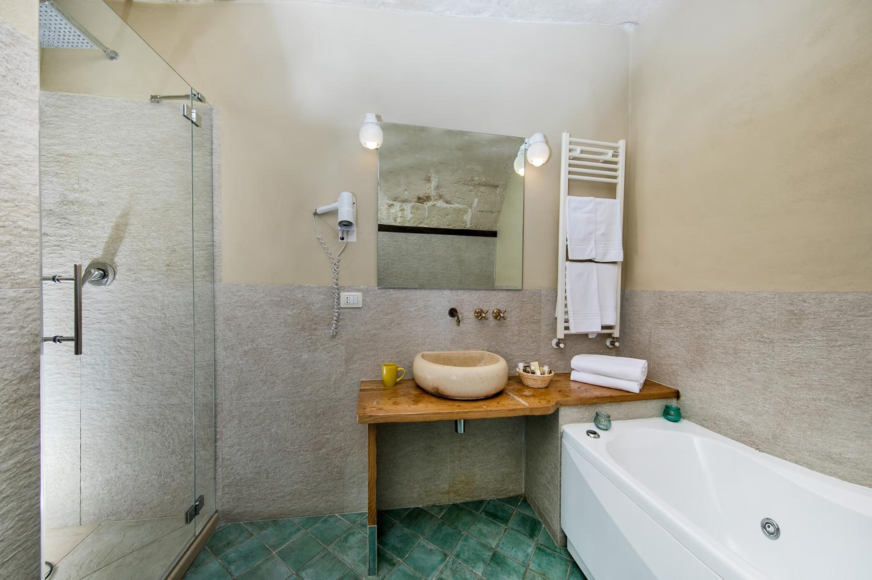 Junior Family Suite - Photo 19