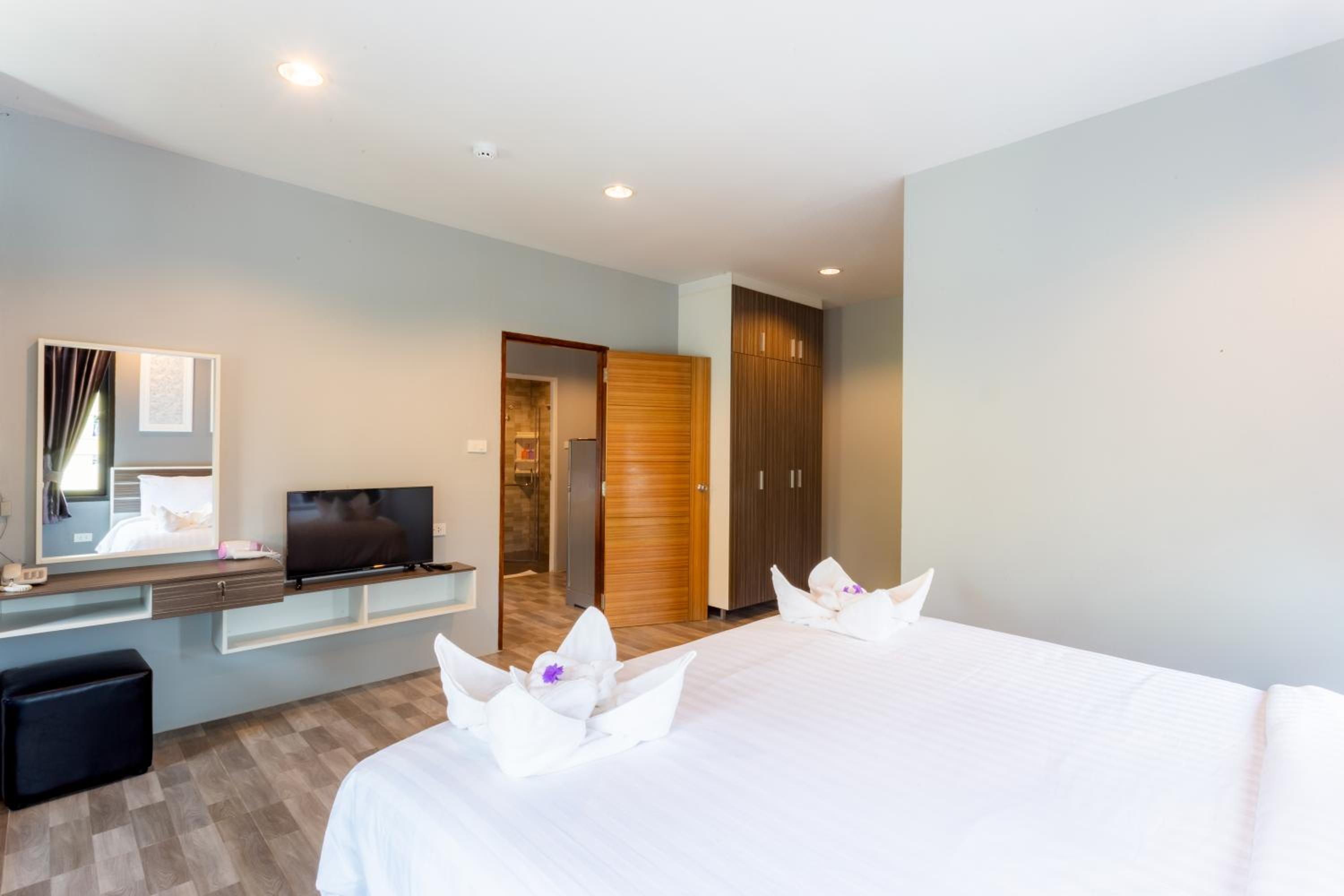 Executive Room  - Photo 5