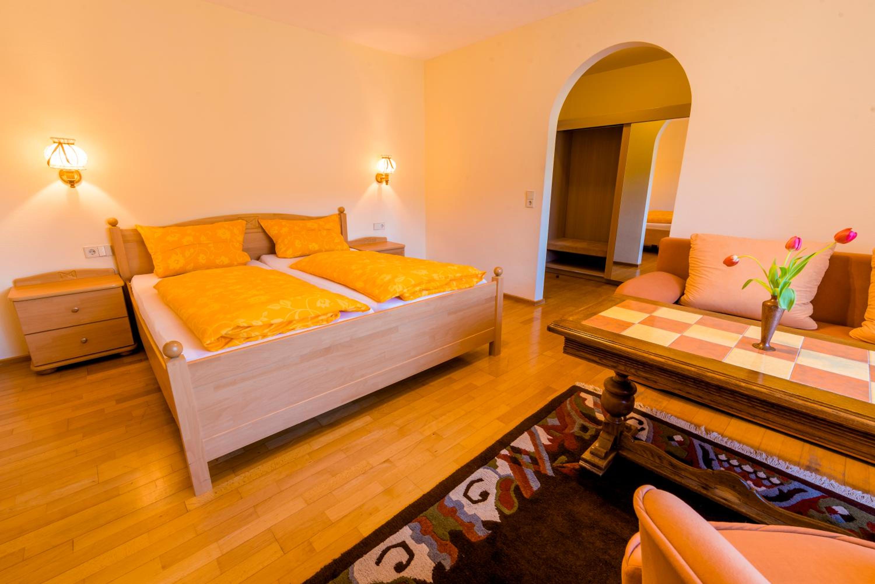 Single Room with Bathroom photo 1