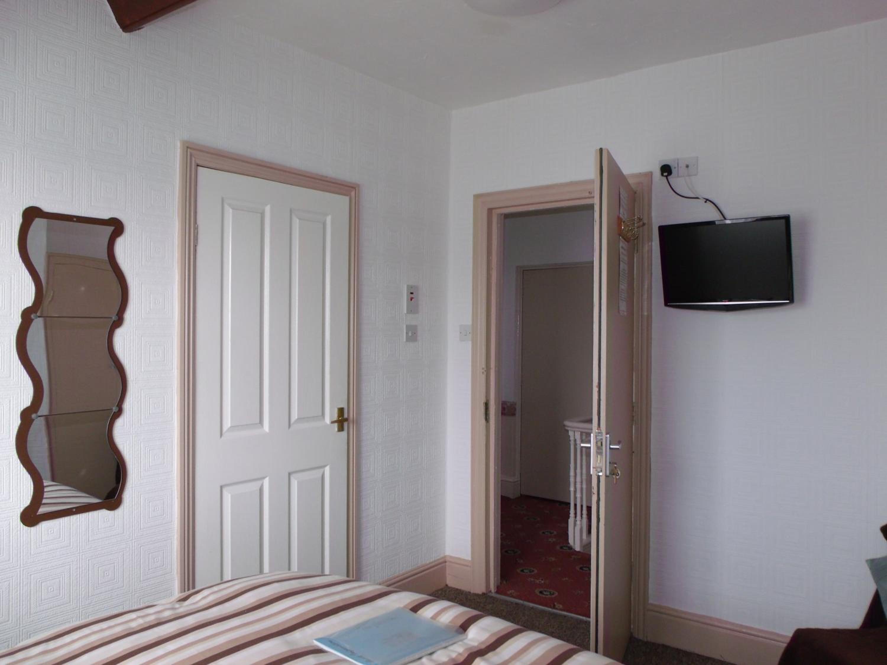 Double Room - Second Floor photo 3