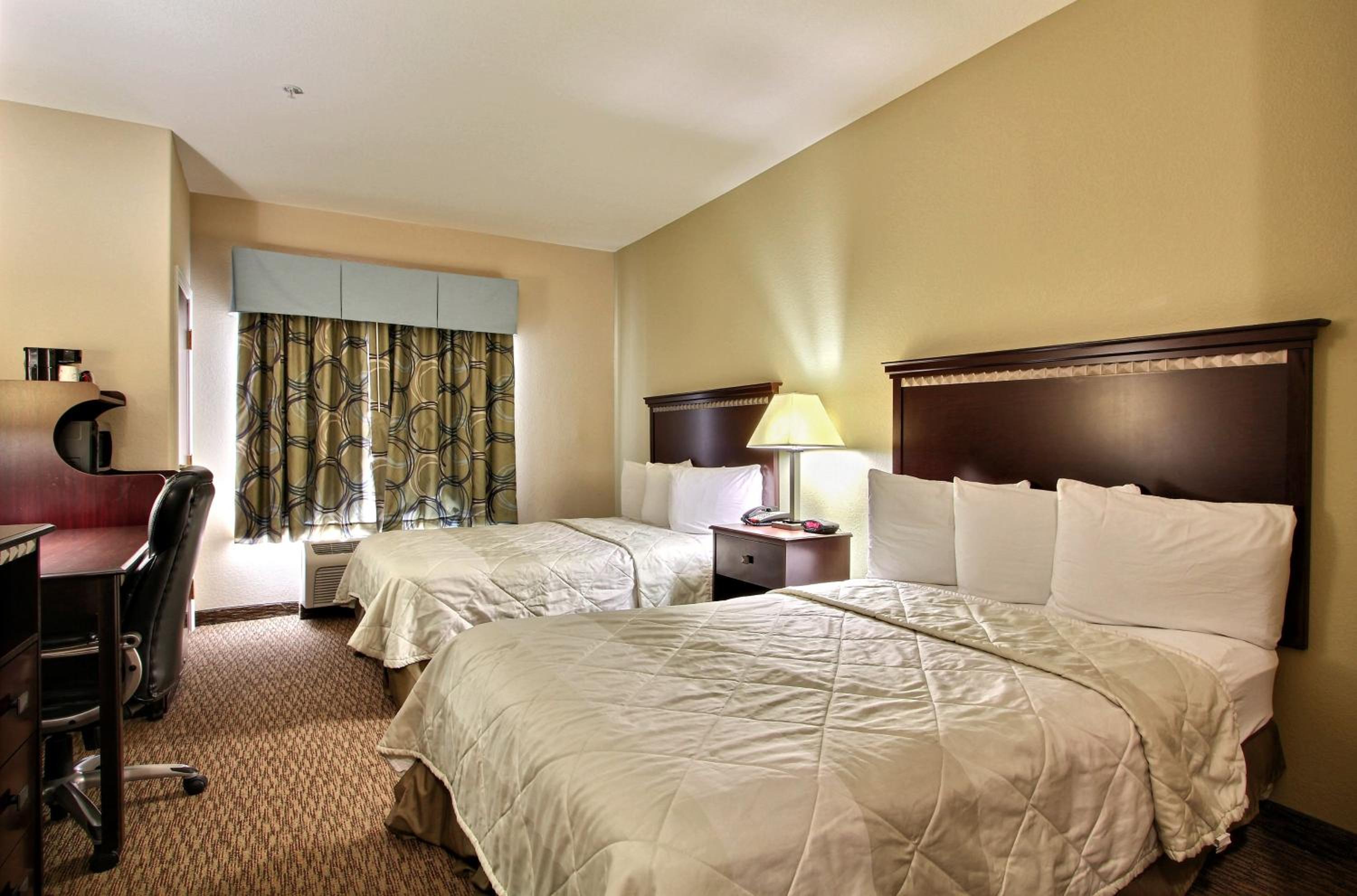 Double Room with Two Double Beds - Non-Smoking - Photo 1