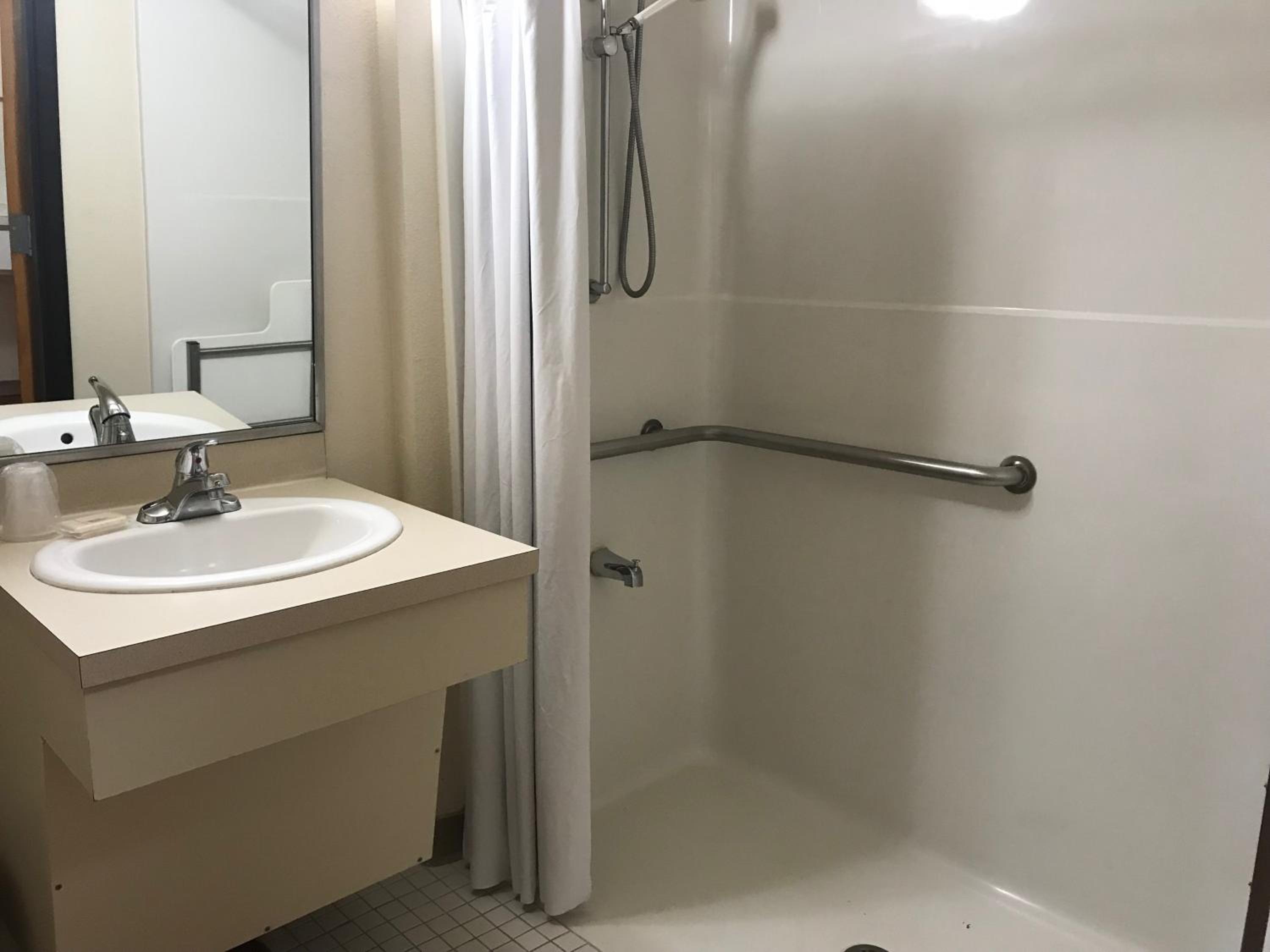 Studio Apartment photo 2