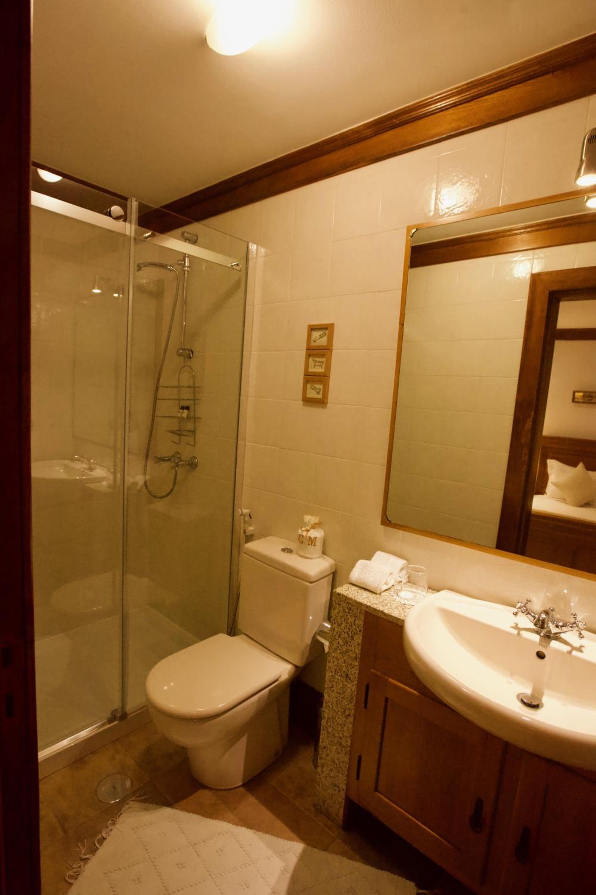 Double Room - Photo 4
