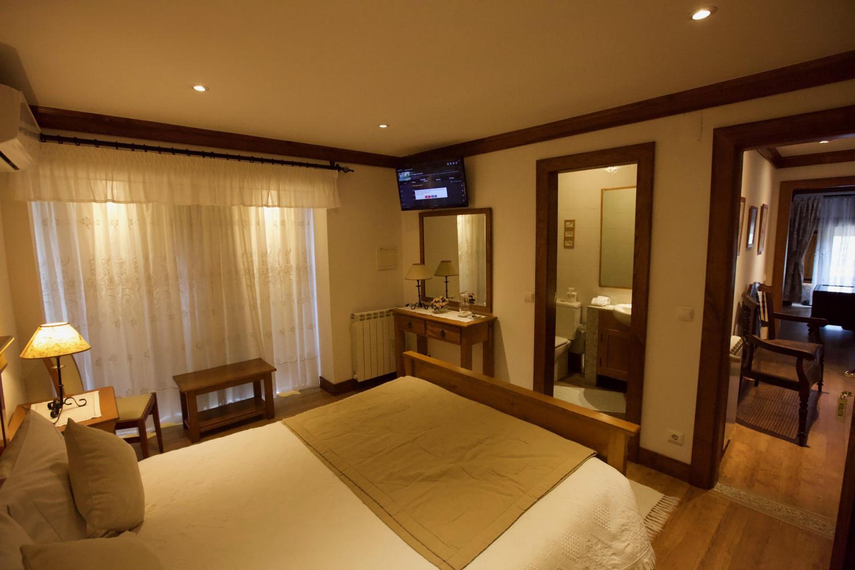 Double Room - Photo 3
