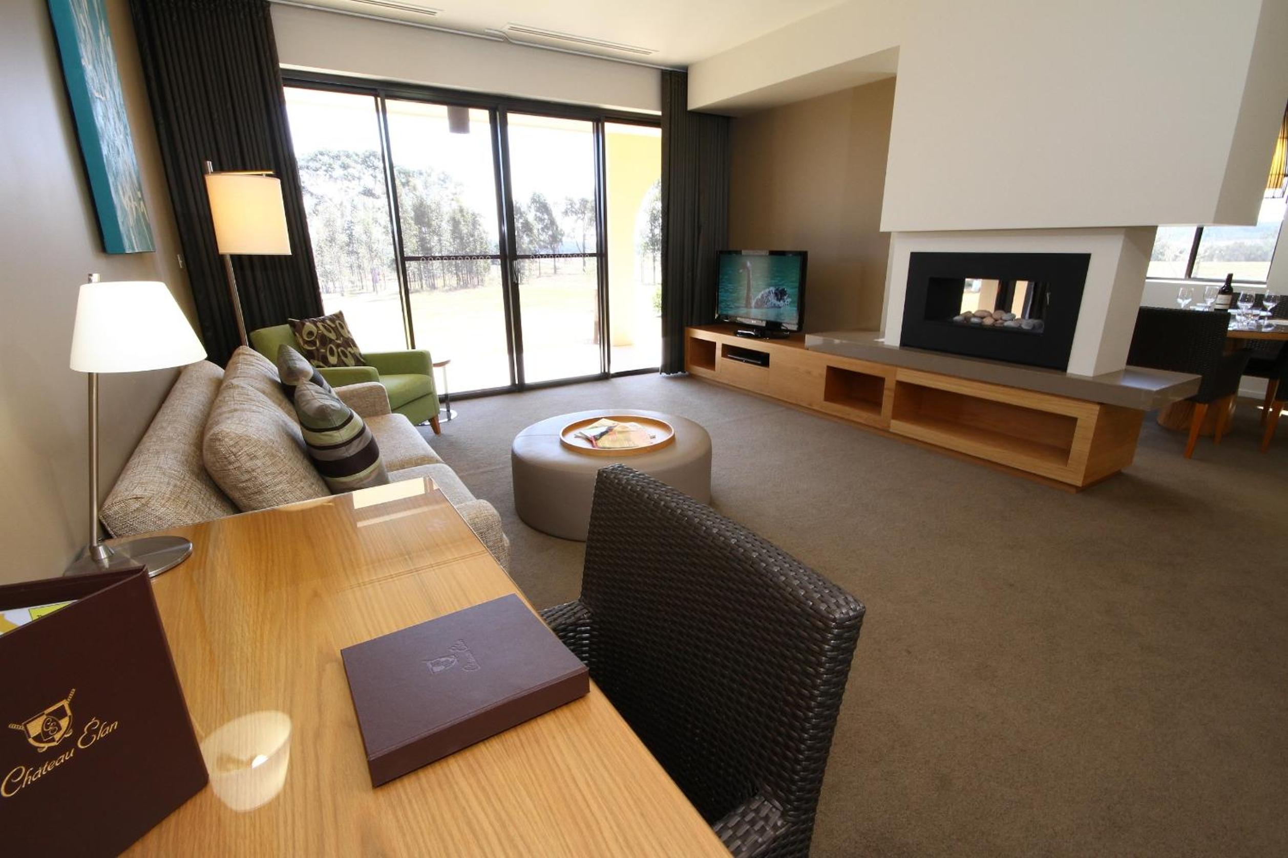 Villa 1 Bedroom with Golf View, Free Parking and WIFI - Photo 4
