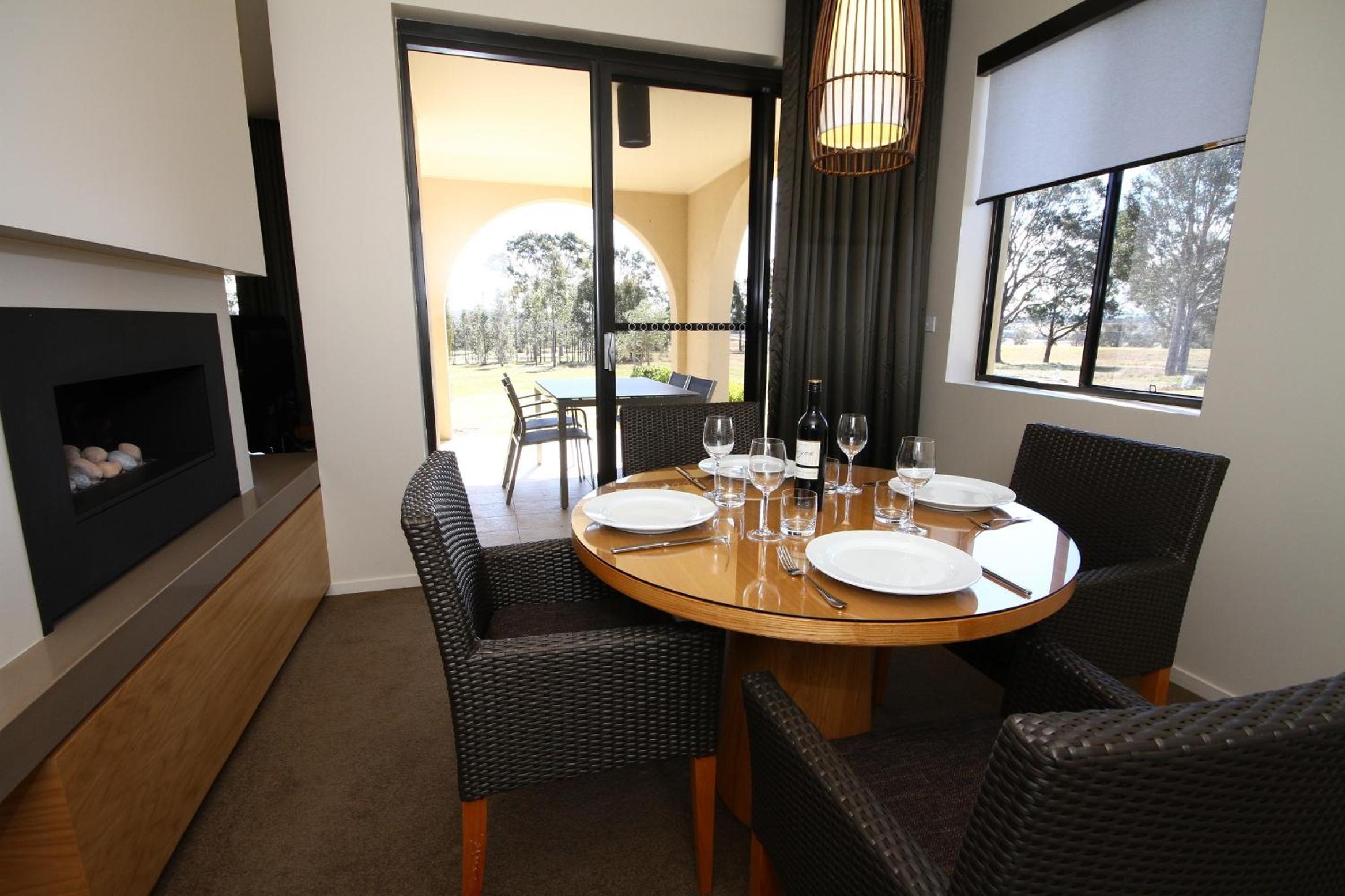 Villa 1 Bedroom with Golf View, Free Parking and WIFI - Photo 5