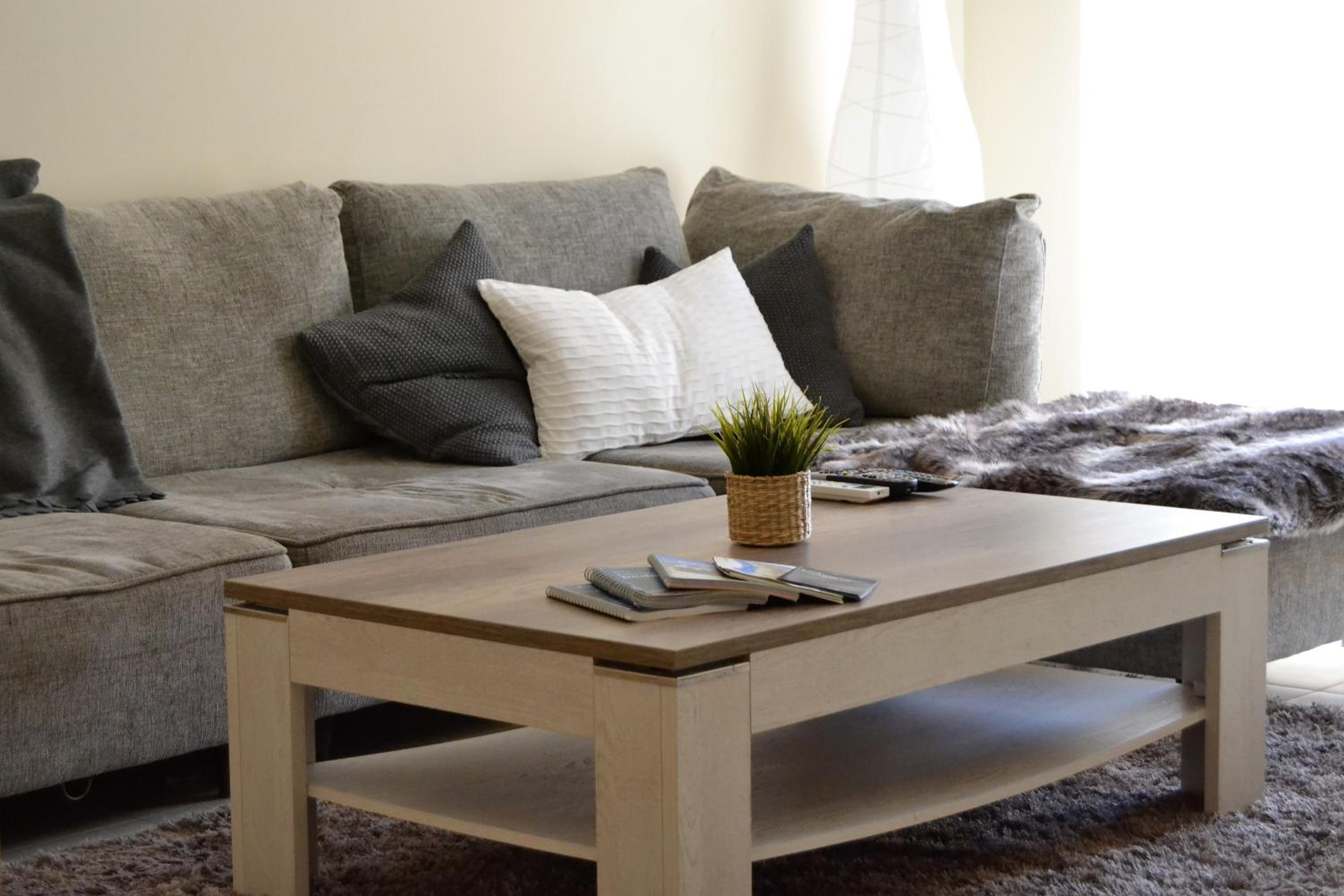 One-Bedroom House - Photo 8