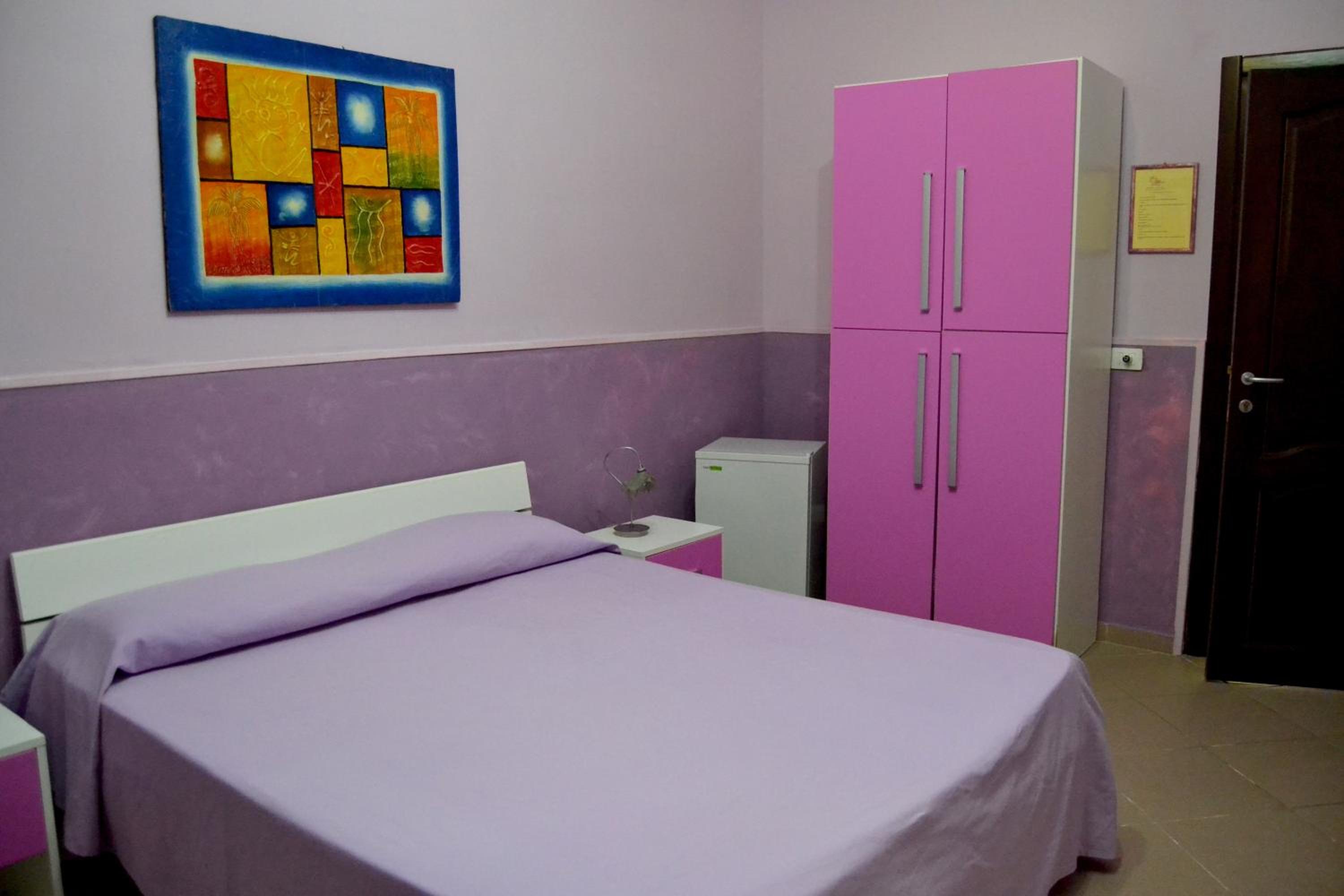 Quadruple Room with Private Bathroom photo 1