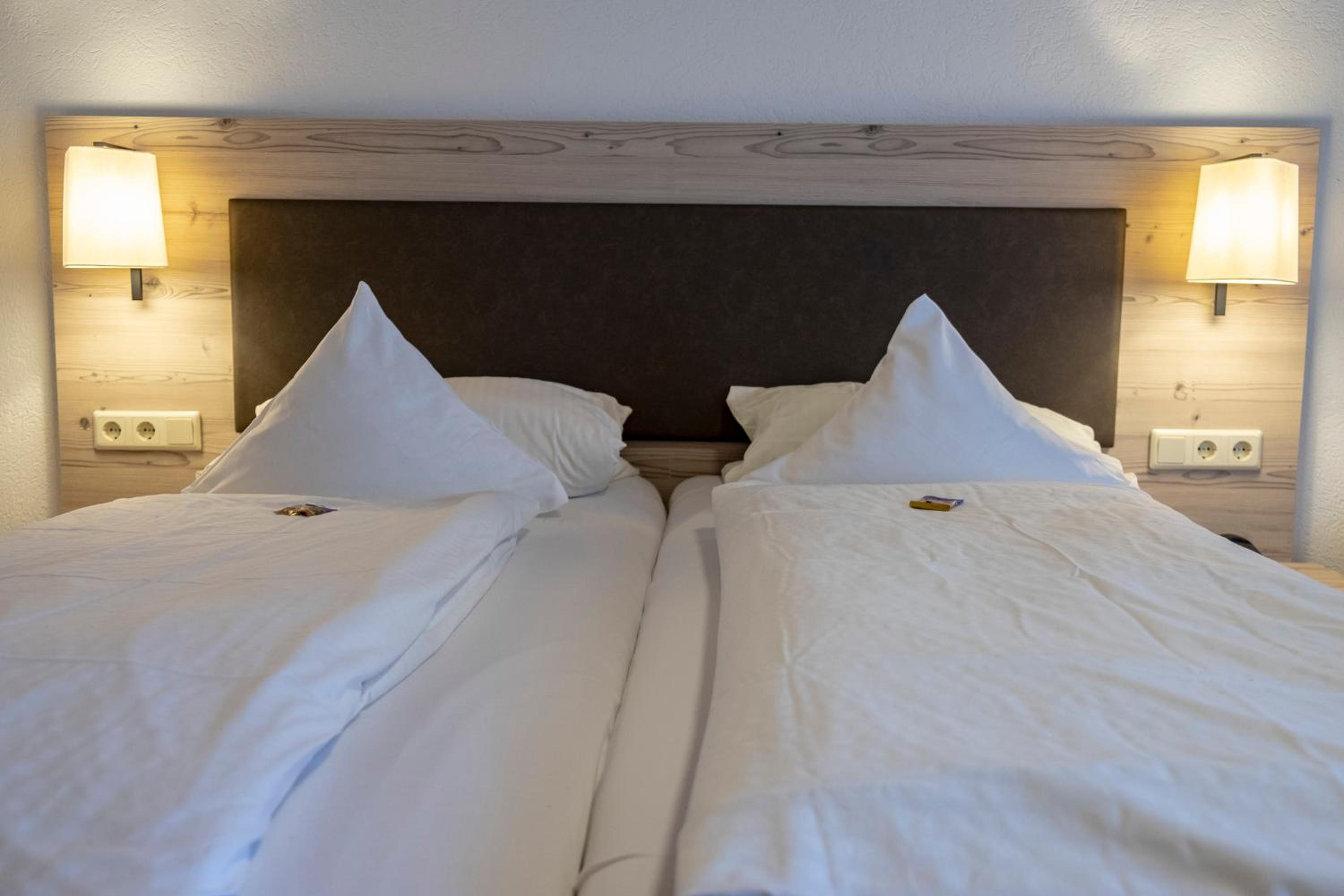 Double Room with Private Bathroom - Photo 5