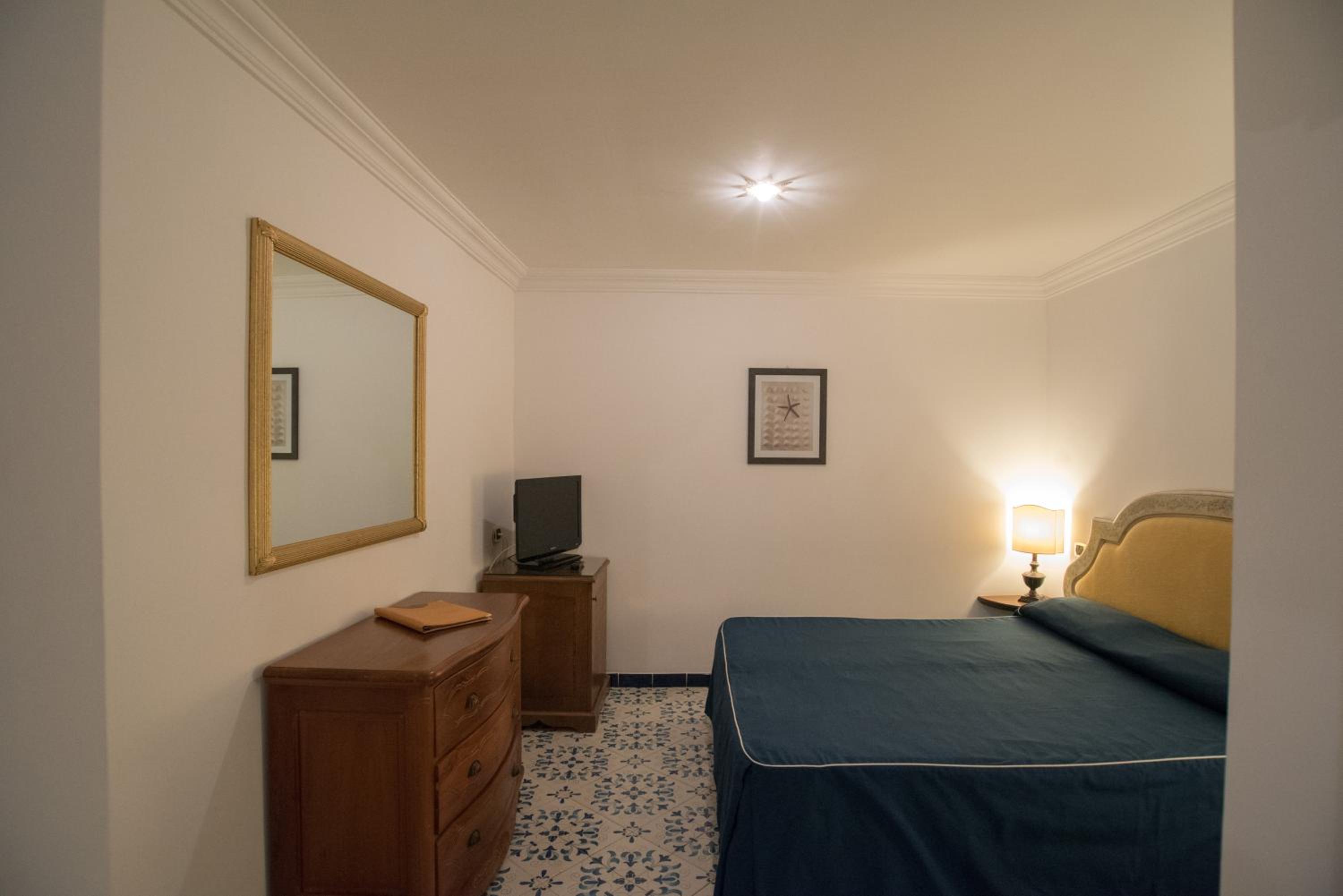 Economy Double Room - Photo 1