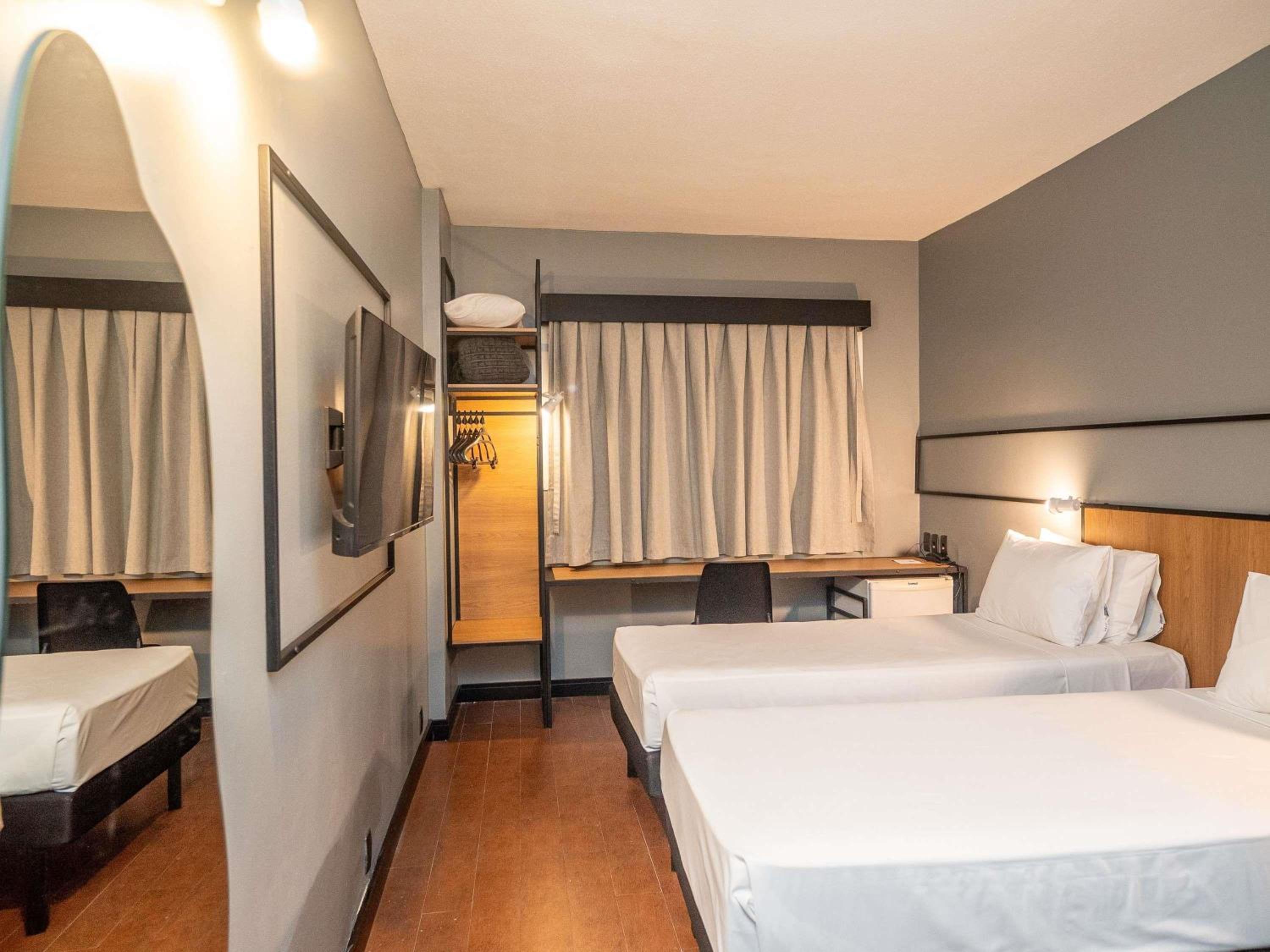 Superior Room with 2 Twin Beds