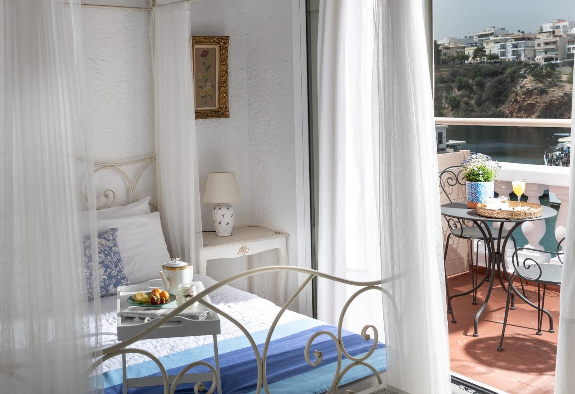 Honeymoon Suite Sea Front photo 3