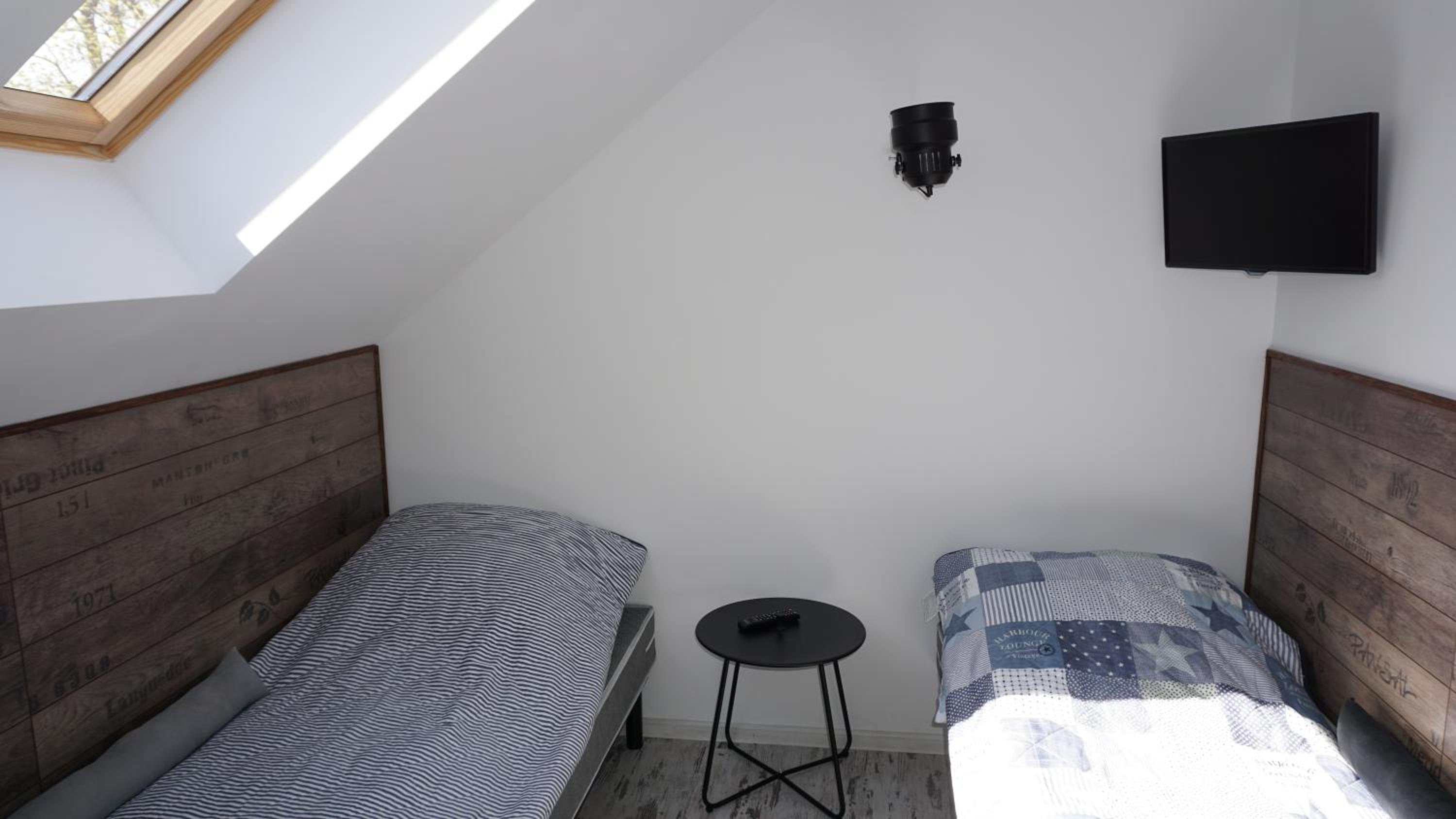 Three-Bedroom Apartment - Photo 21