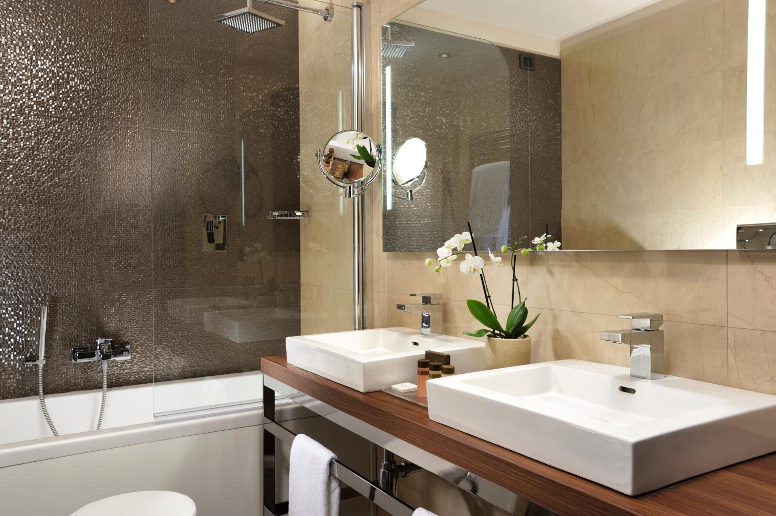 Double or Twin Room photo 3
