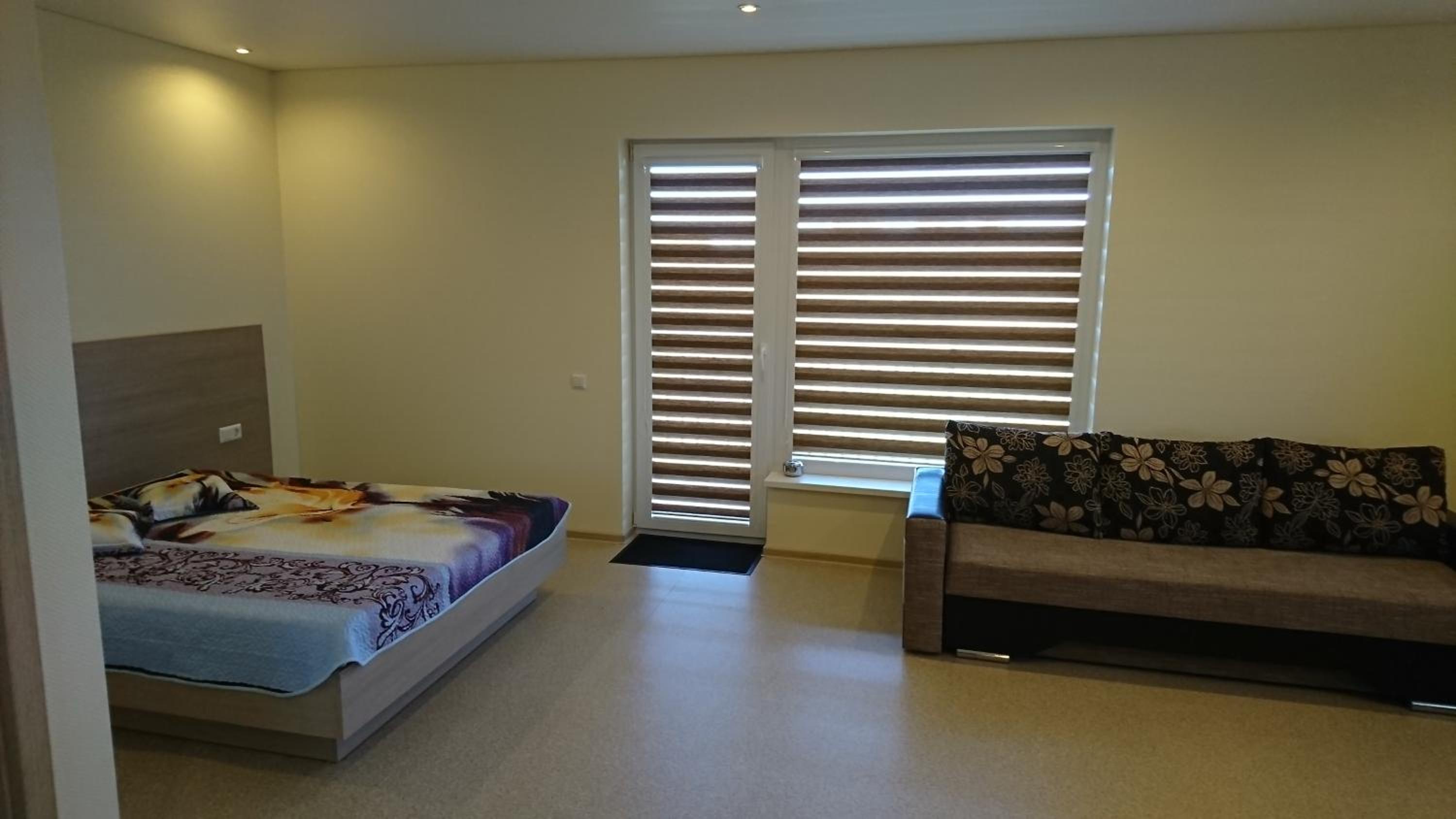 Apartment photo 2
