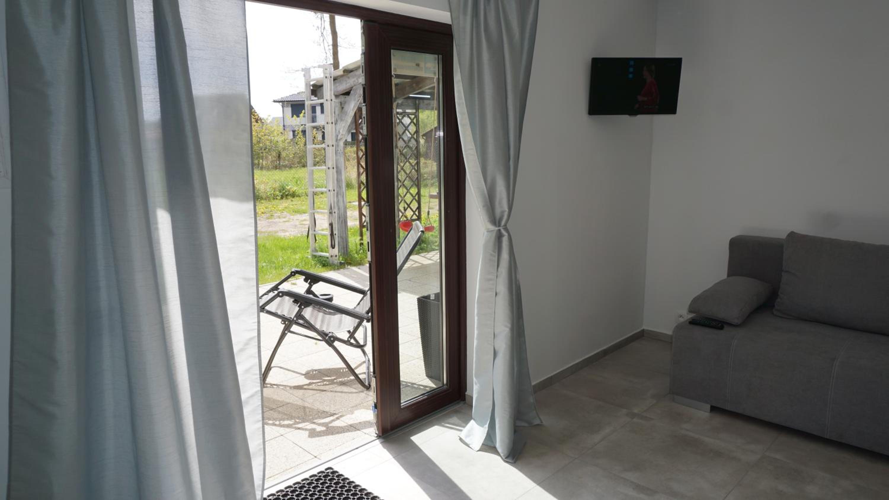 One-Bedroom Apartment - Ground Floor - Photo 14