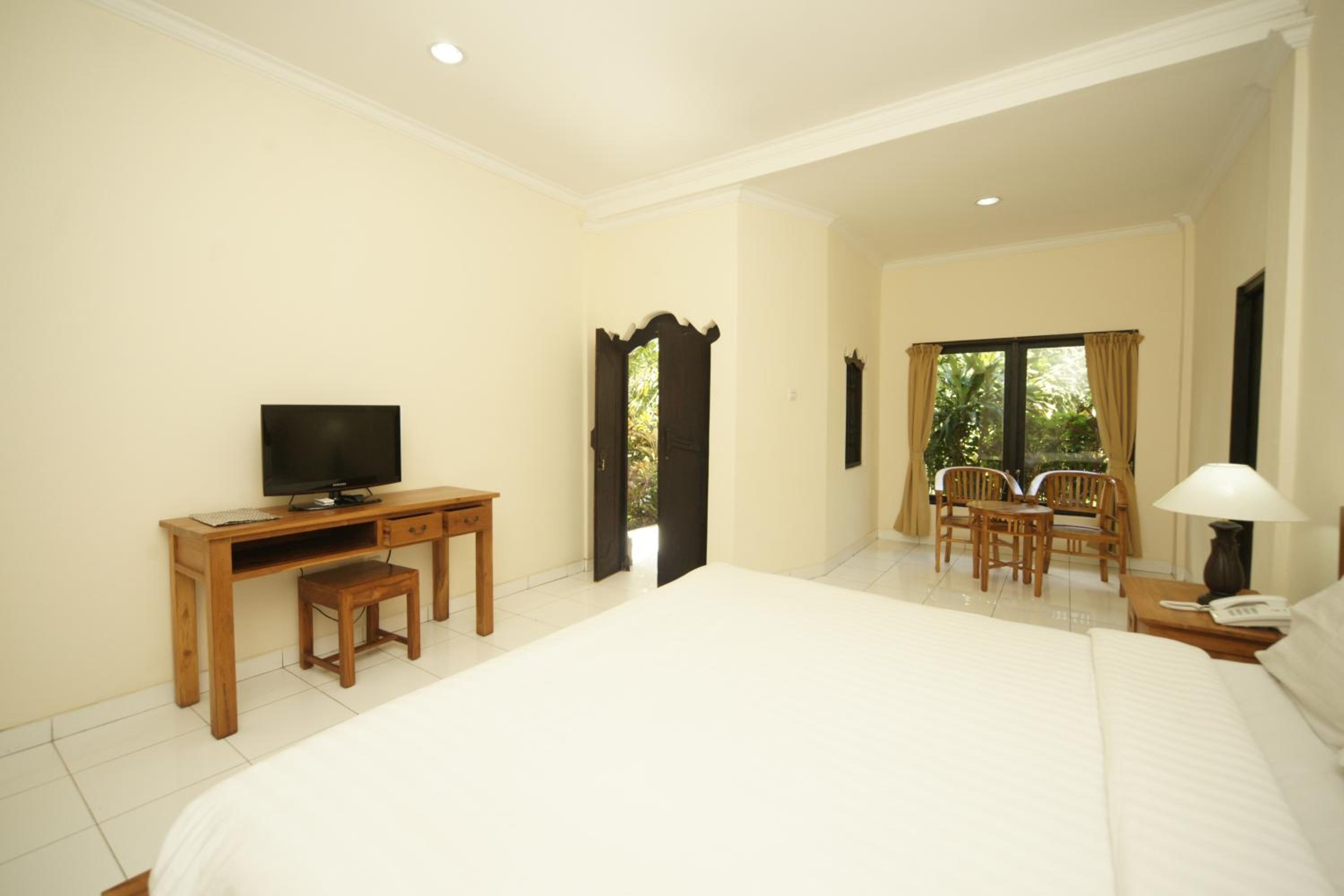 Standard Double or Twin Room photo 2