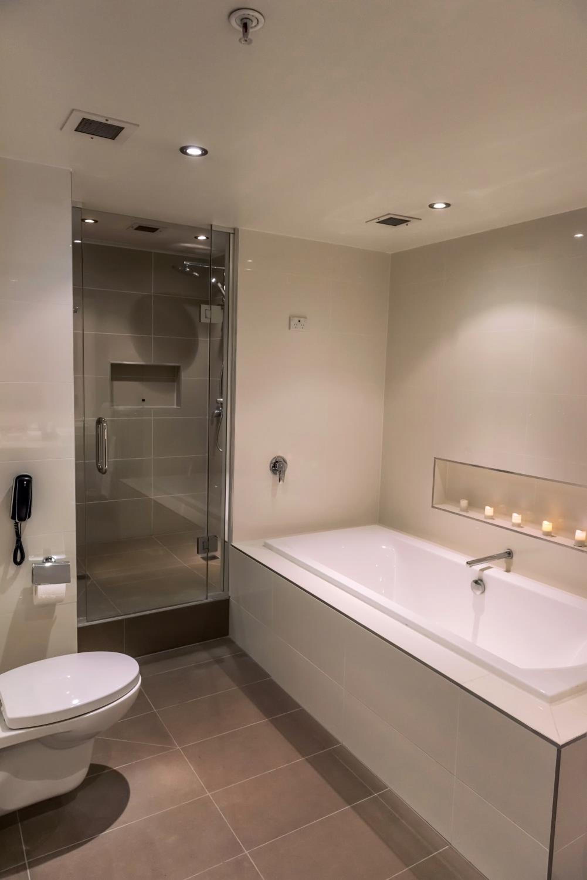 Presidential Suite thumbnail 6