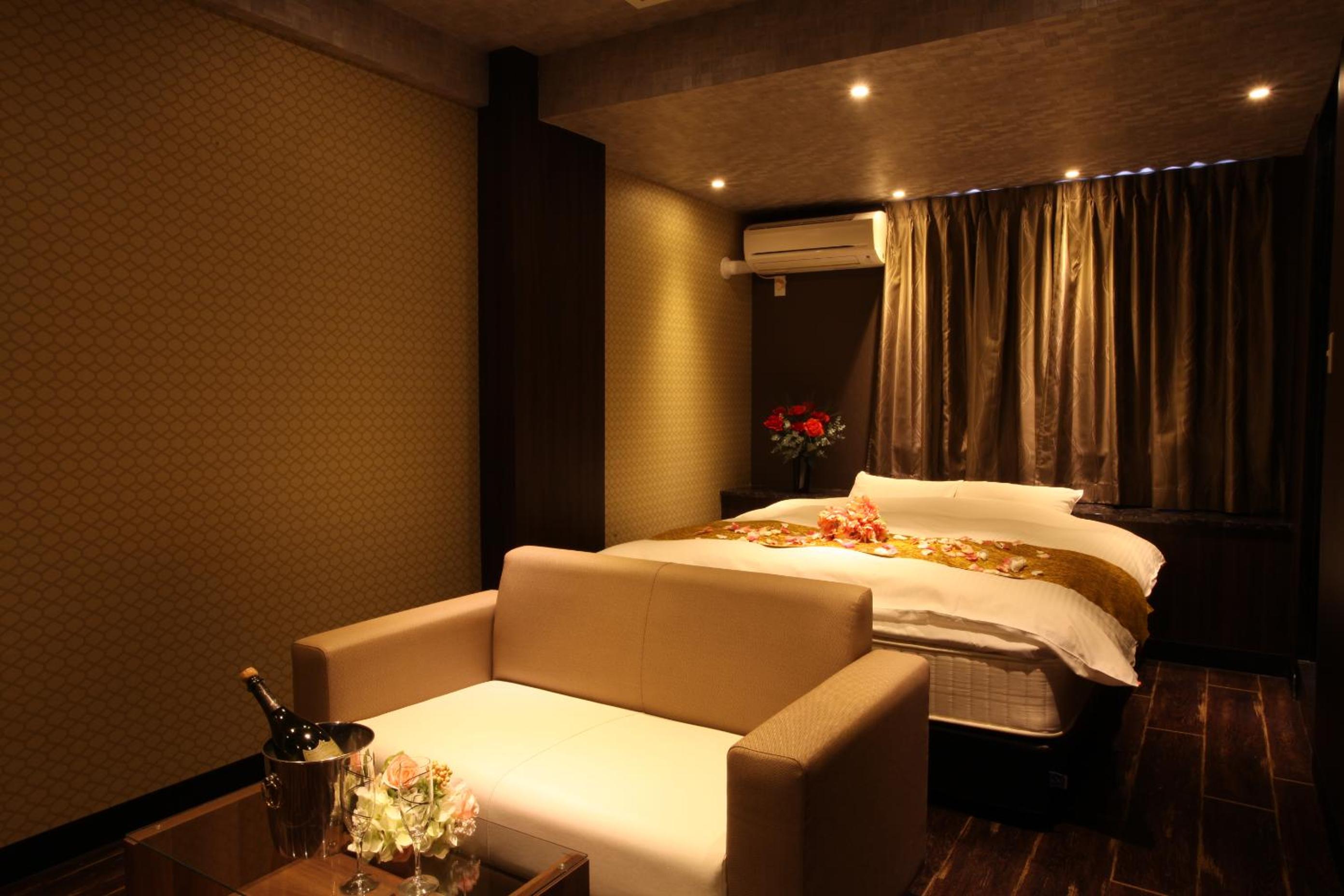 Standard Double Room - 21:00 Check-in - Photo 23