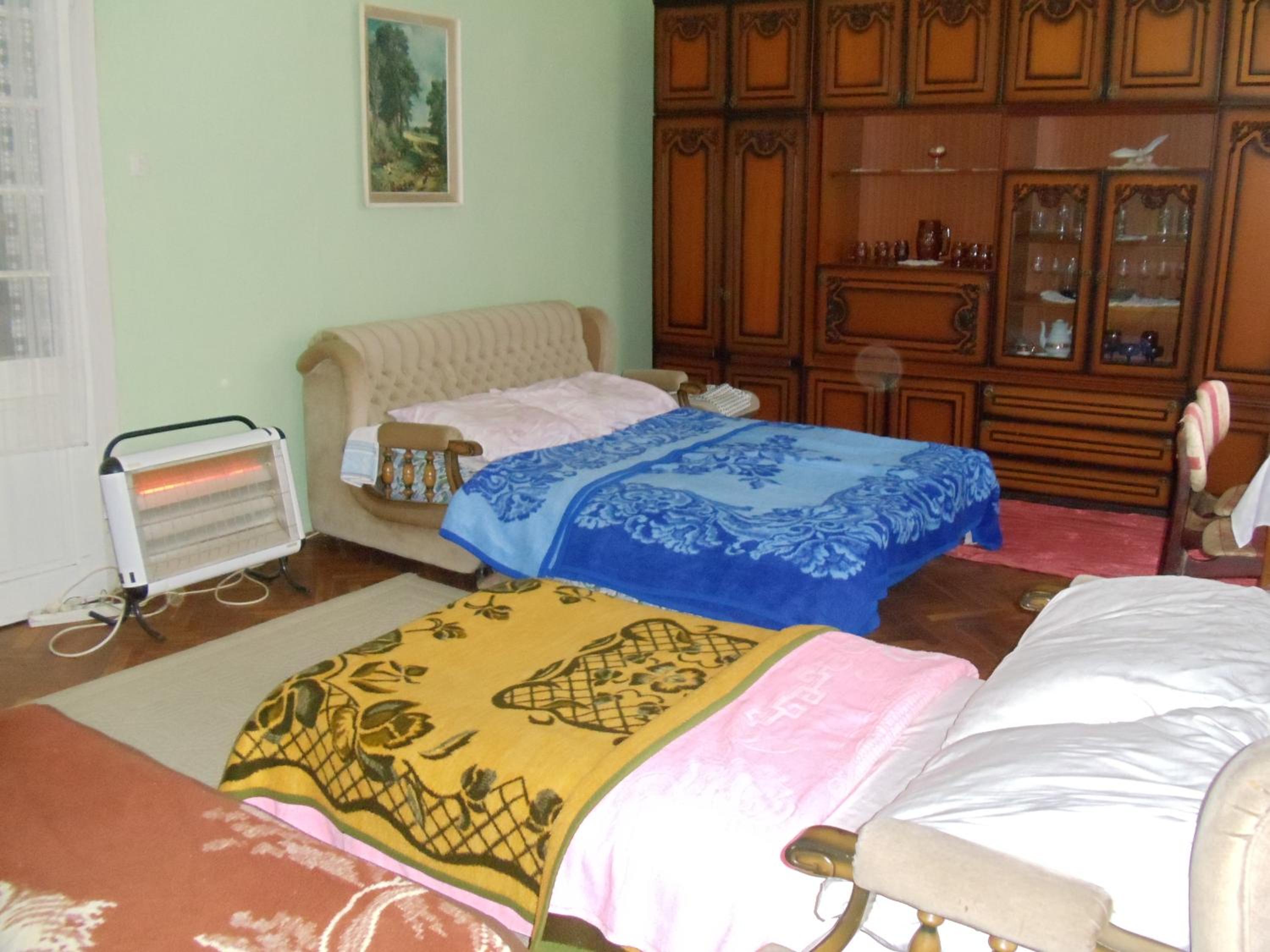 Quadruple Room with Private Bathroom photo 1