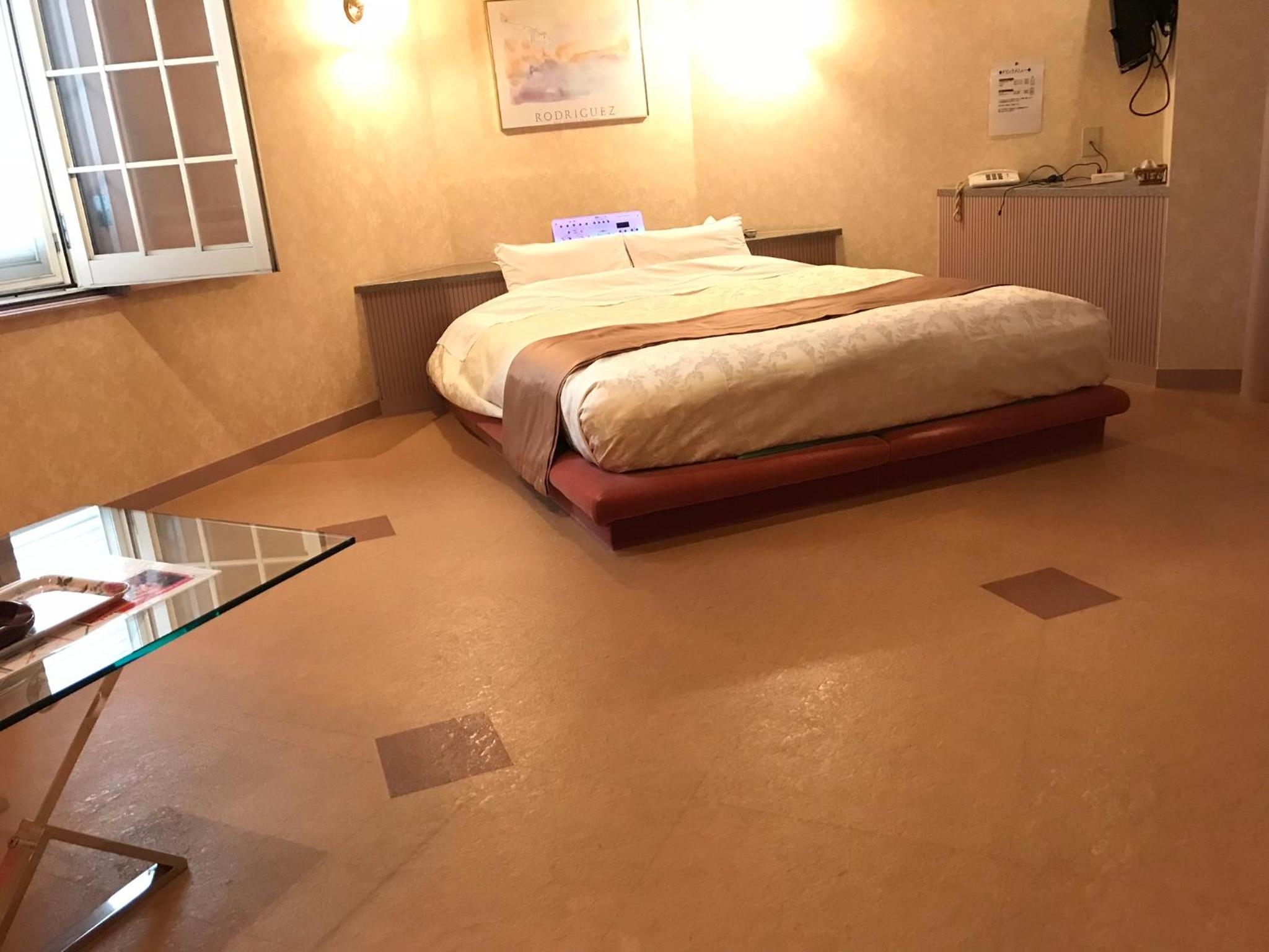 Standard Double Room - Smoking - Photo 14