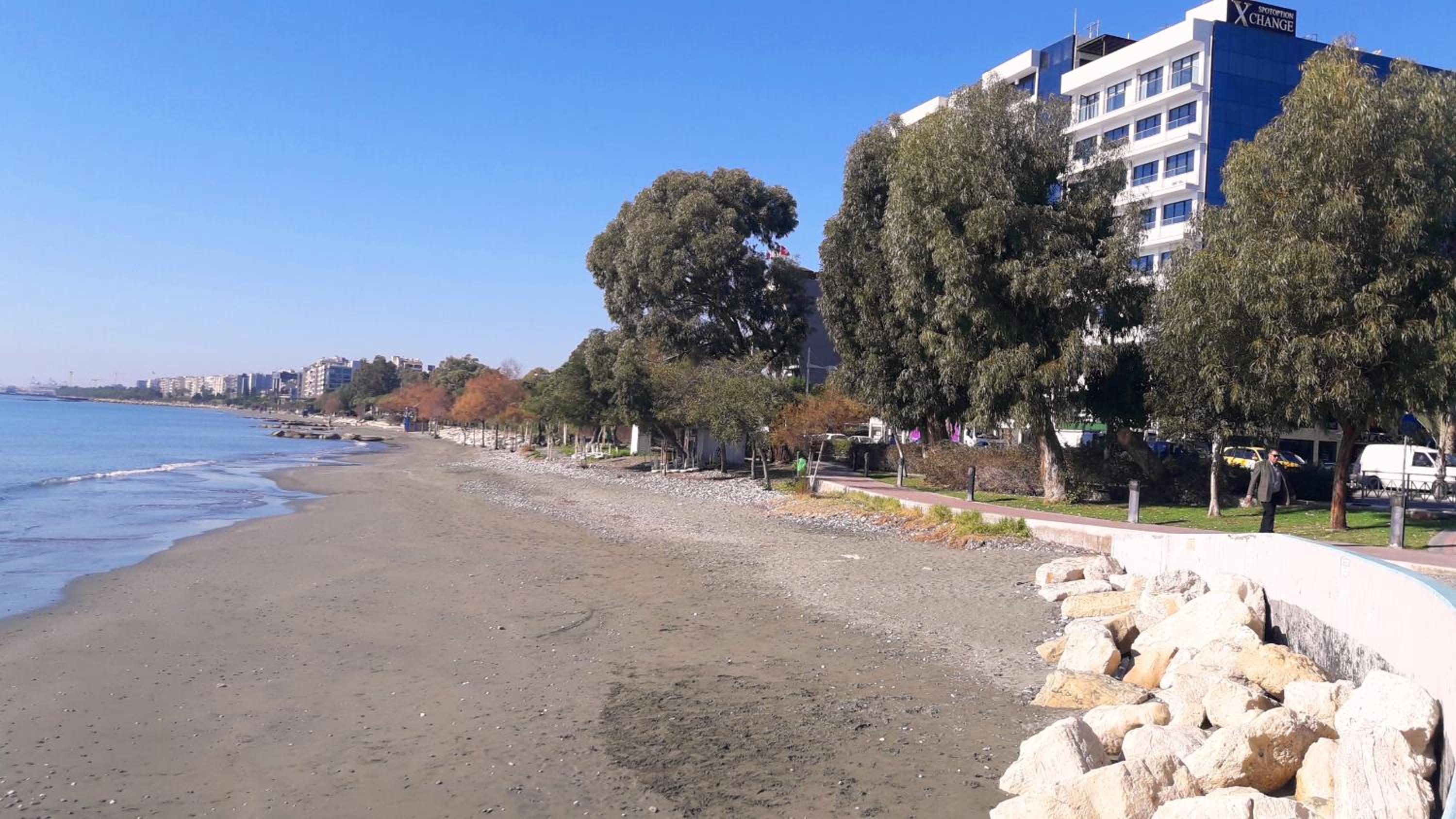 Apartment with Sea View - Photo 15