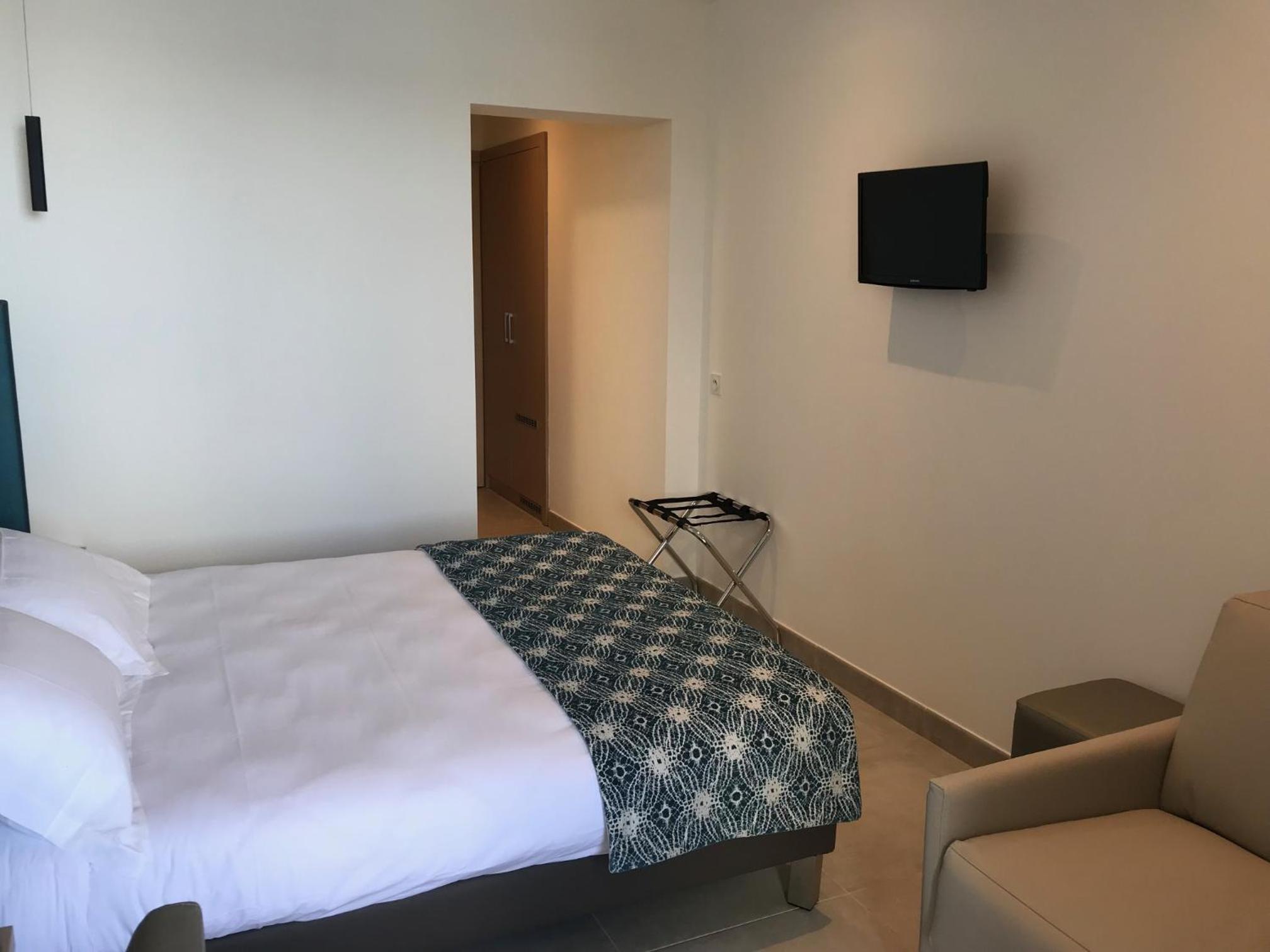 Superior Triple Room with Sea View