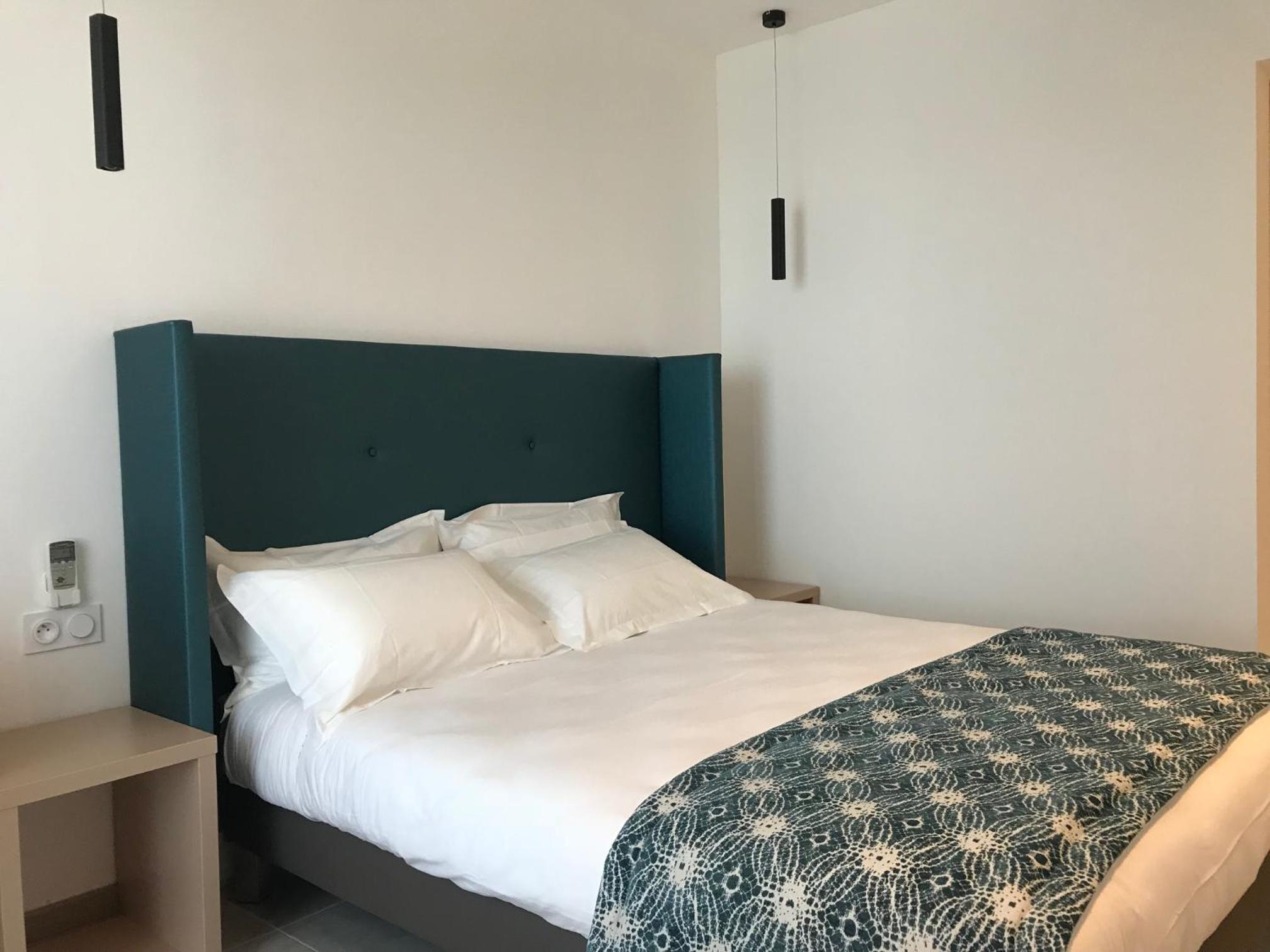 Double Room with Sea View - Photo 12