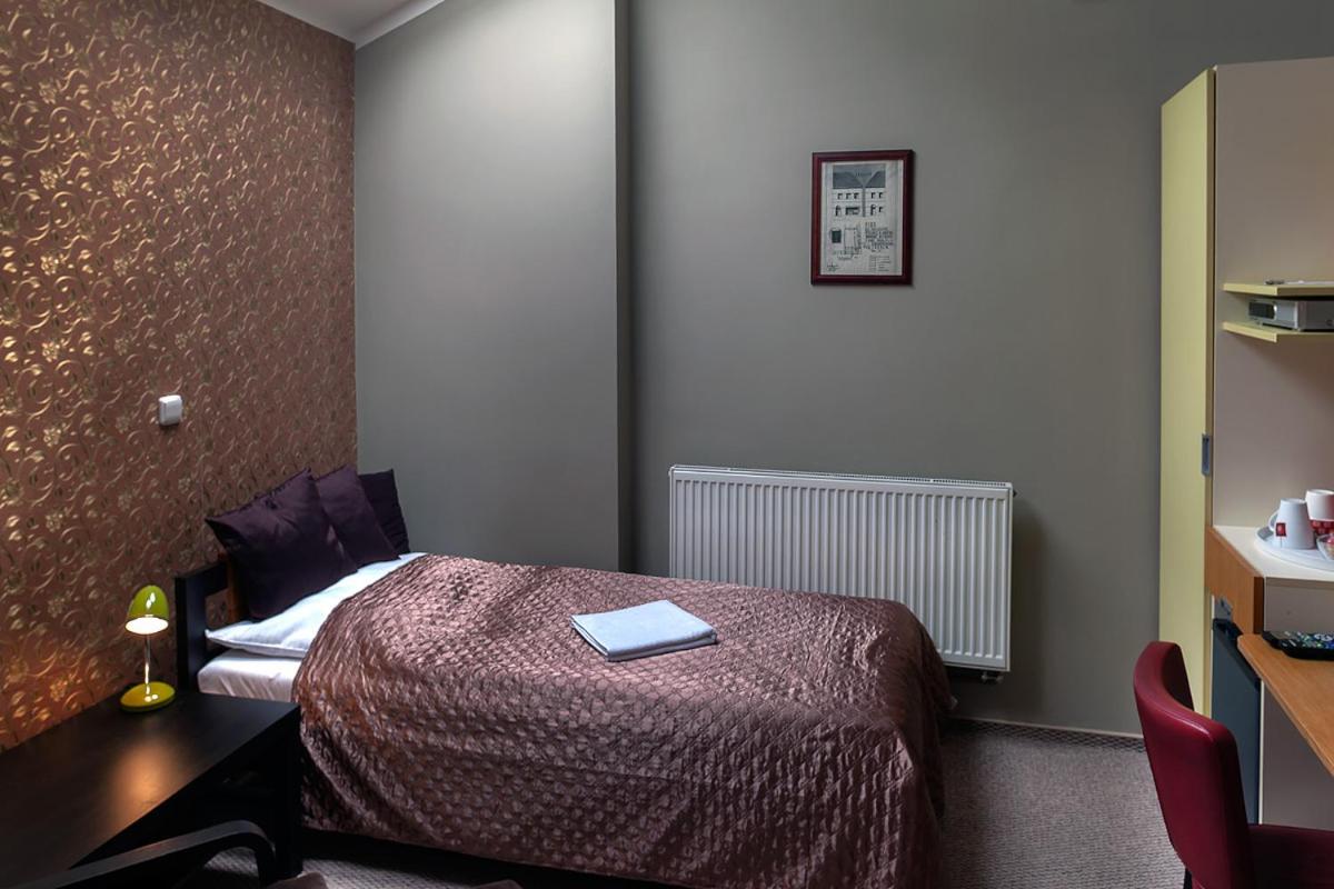 Single Room photo 3