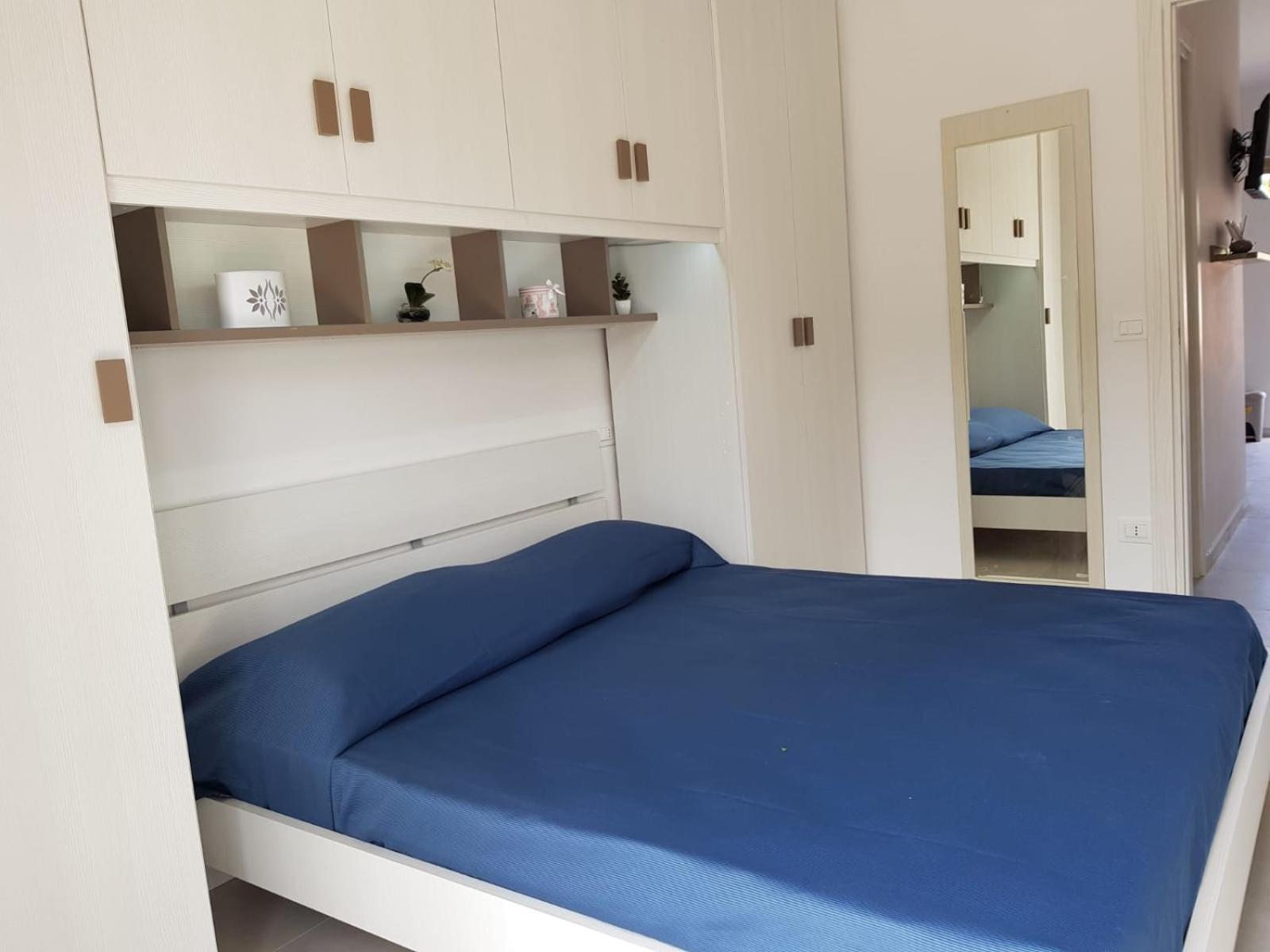 Two-Bedroom House - Photo 12