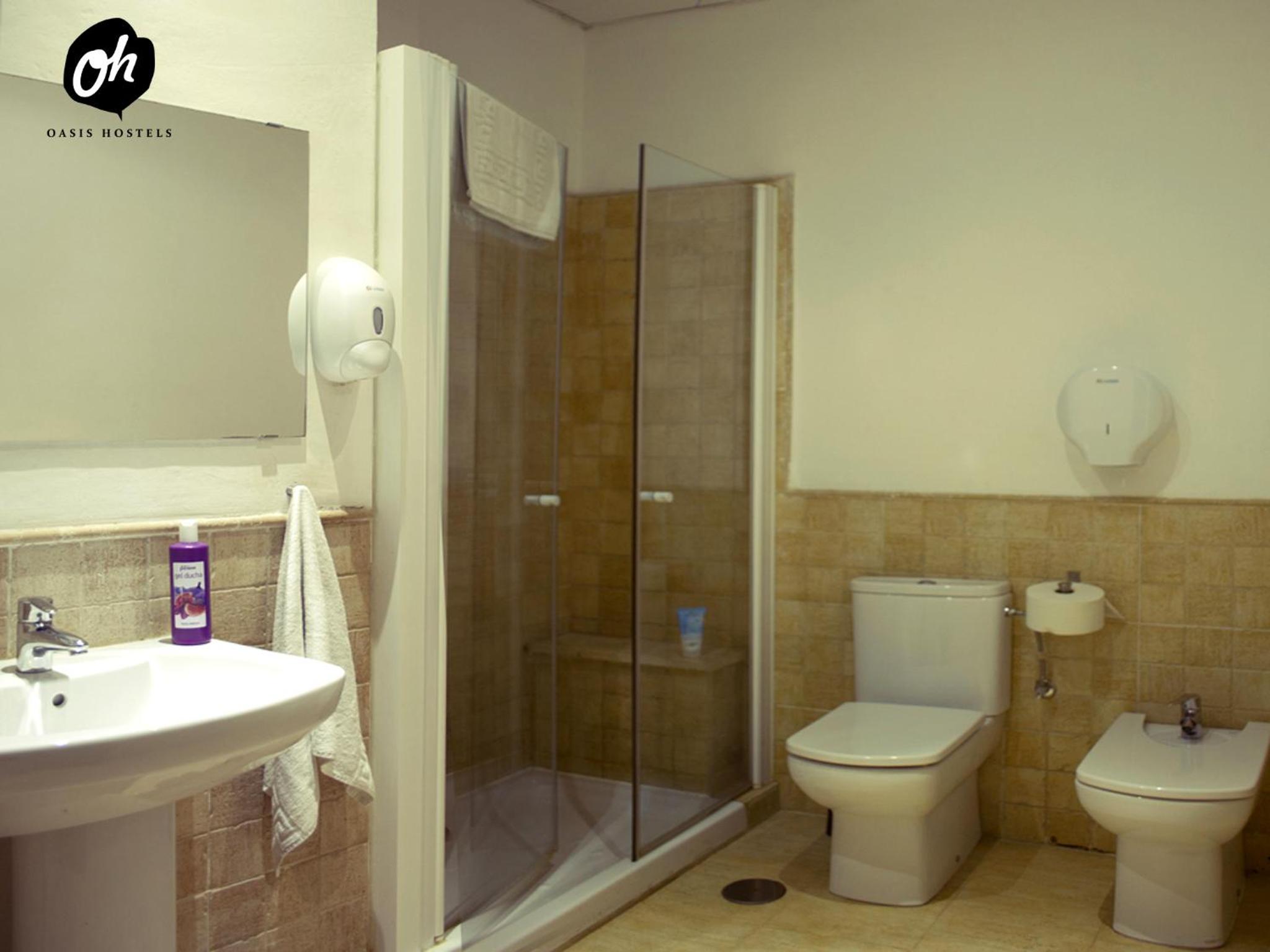 Double Room with Private Bathroom - Photo 5