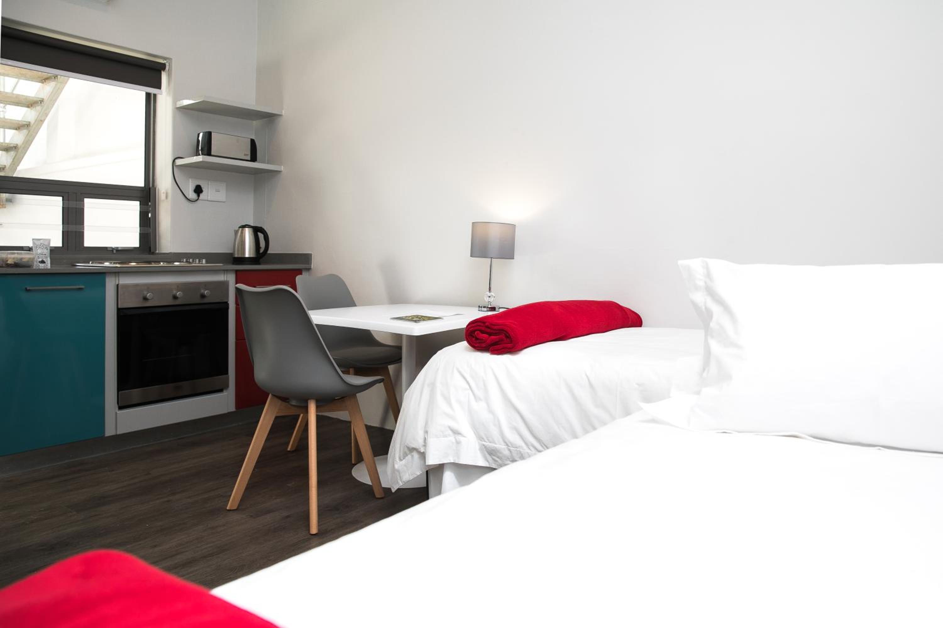 Studio Apartment - Photo 11