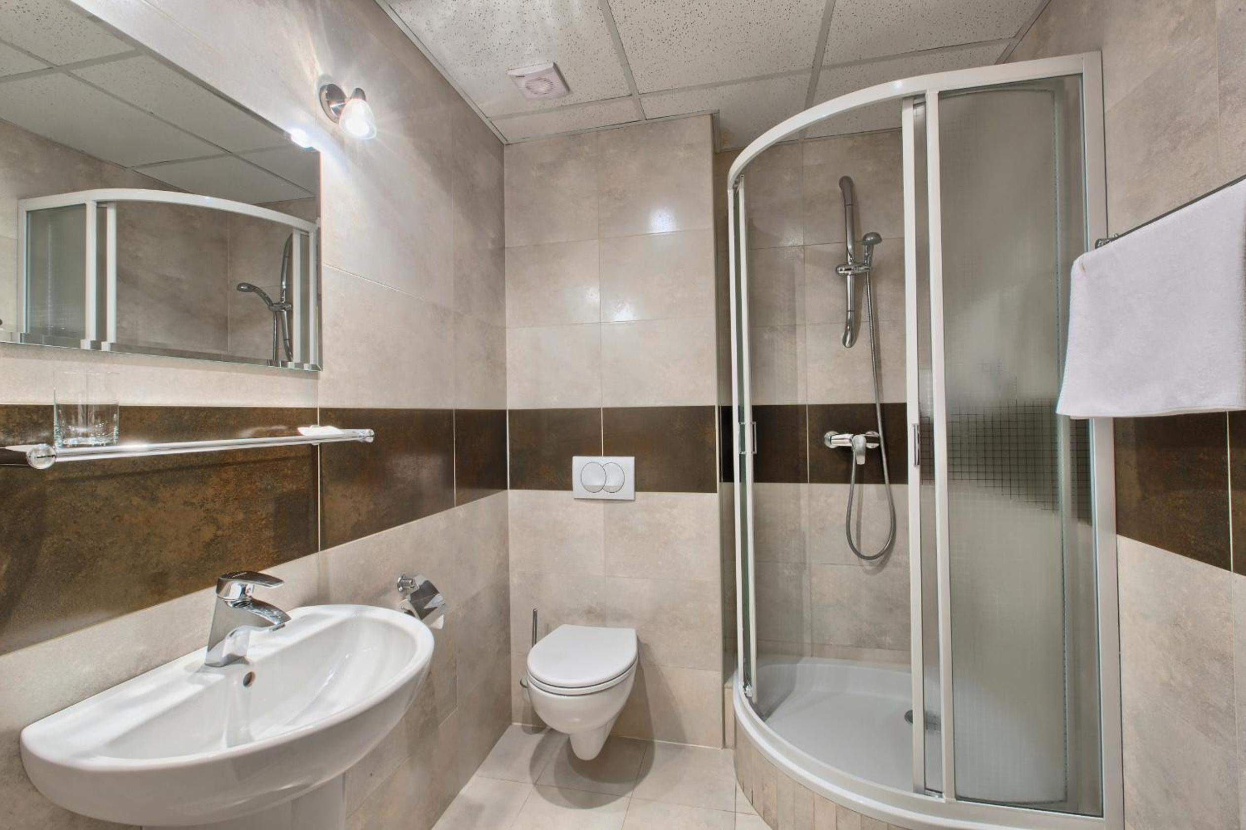 Standard Double Room - Photo 2