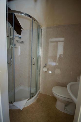 Standard Twin Room with Garden View photo 2