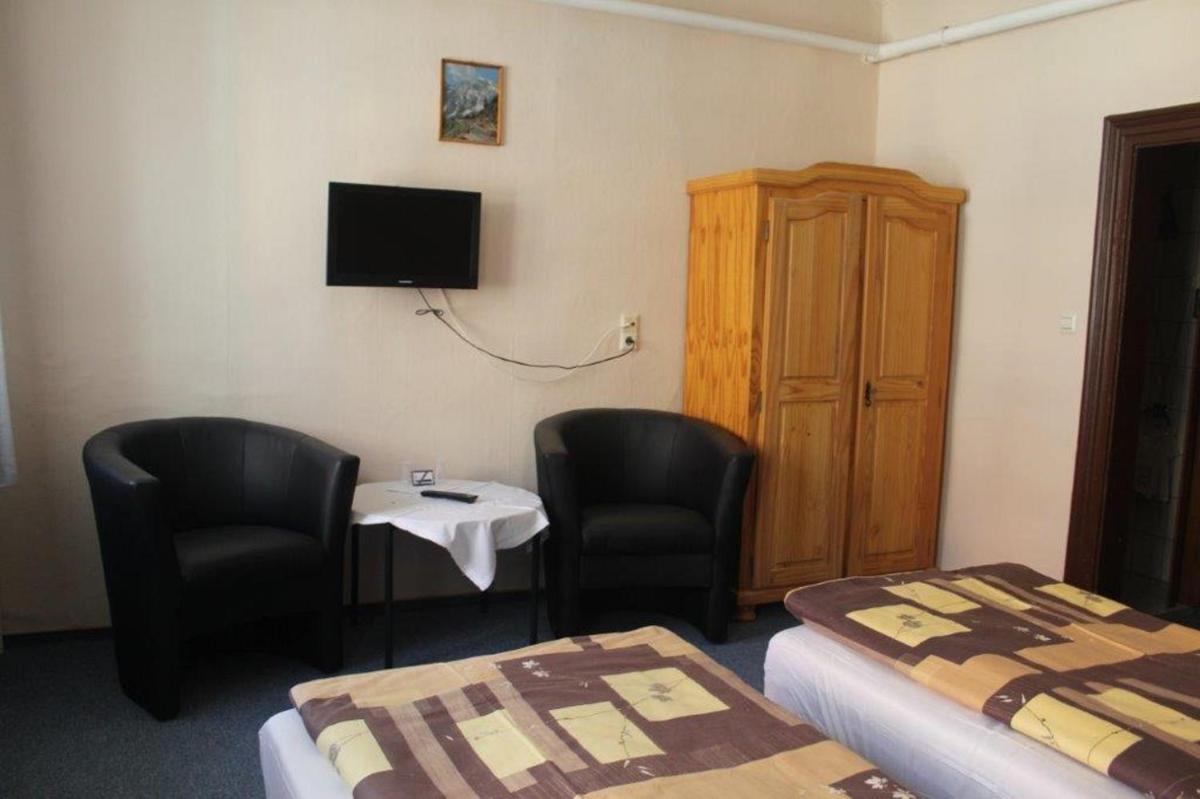 Standard Double Room photo 2