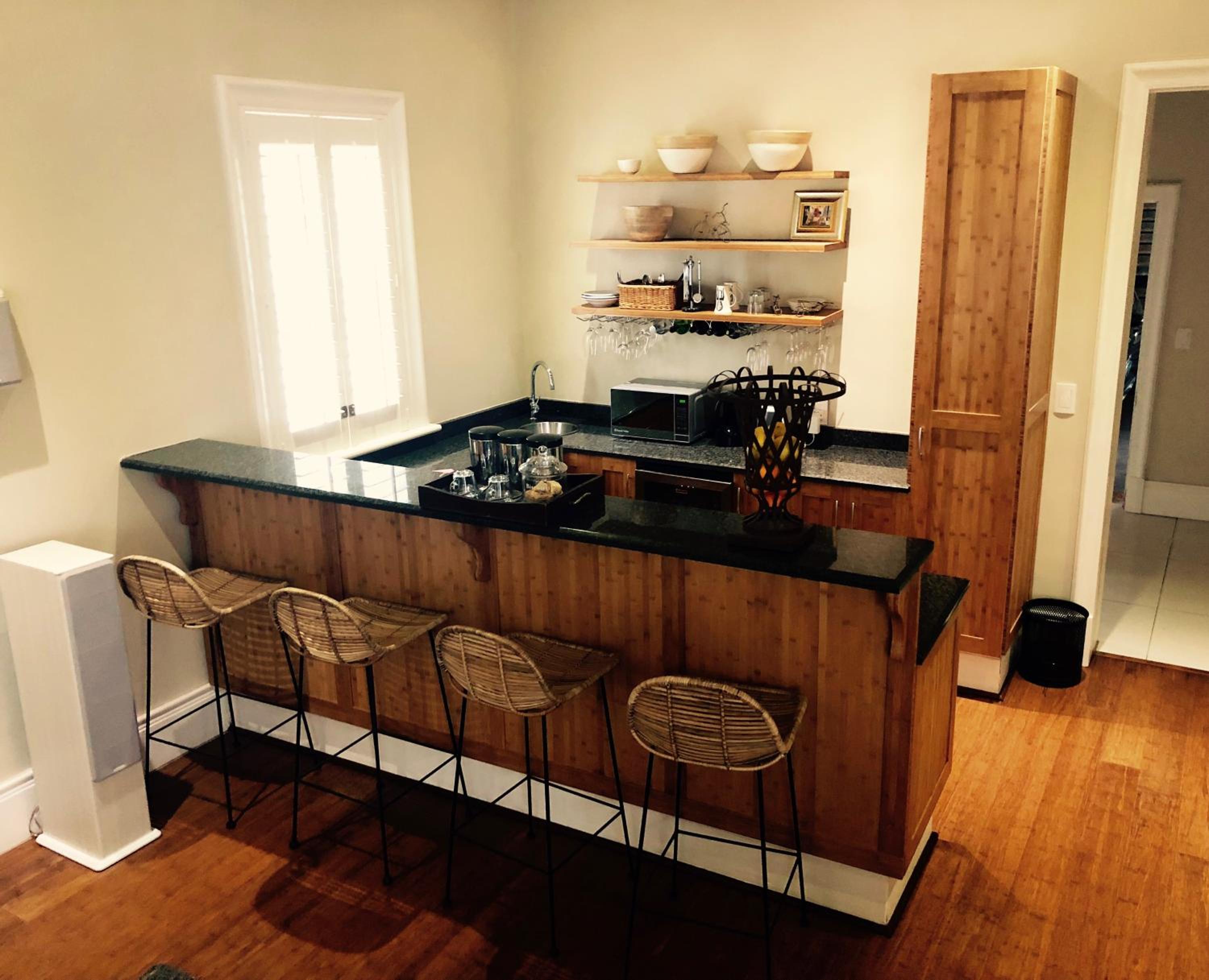 Deluxe King Studio - Photo 10