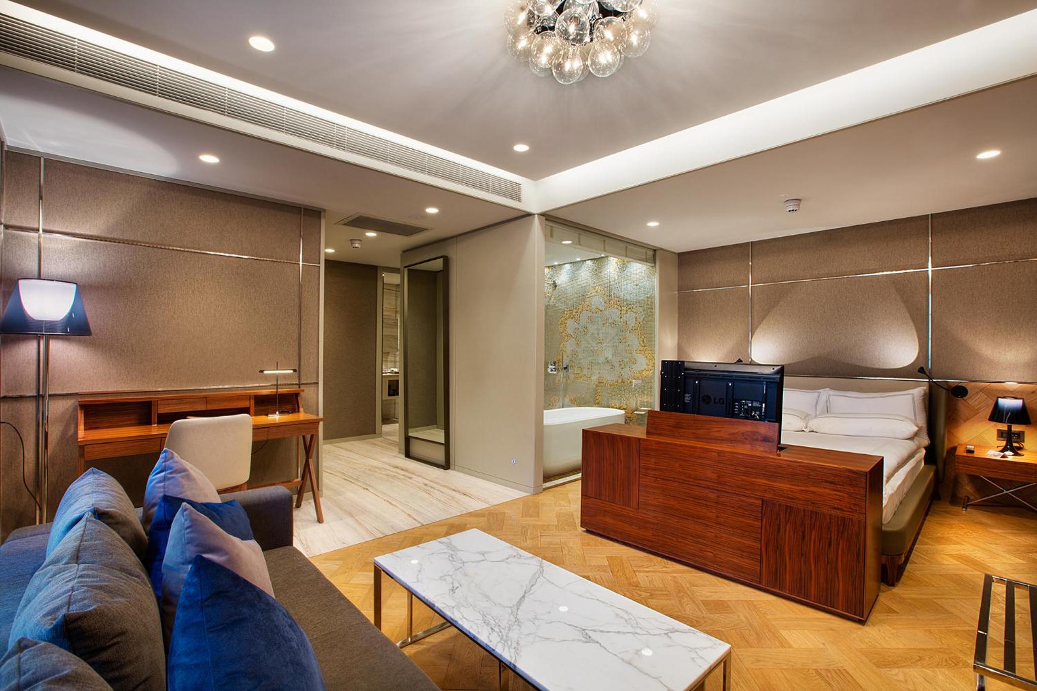 Suite Romantique avec Baignoire