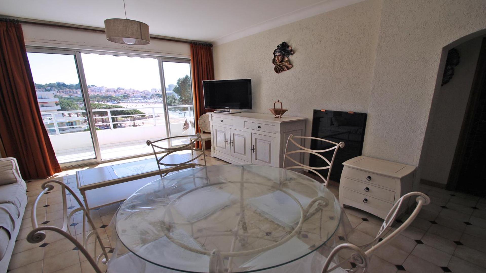 Apartment with Sea View