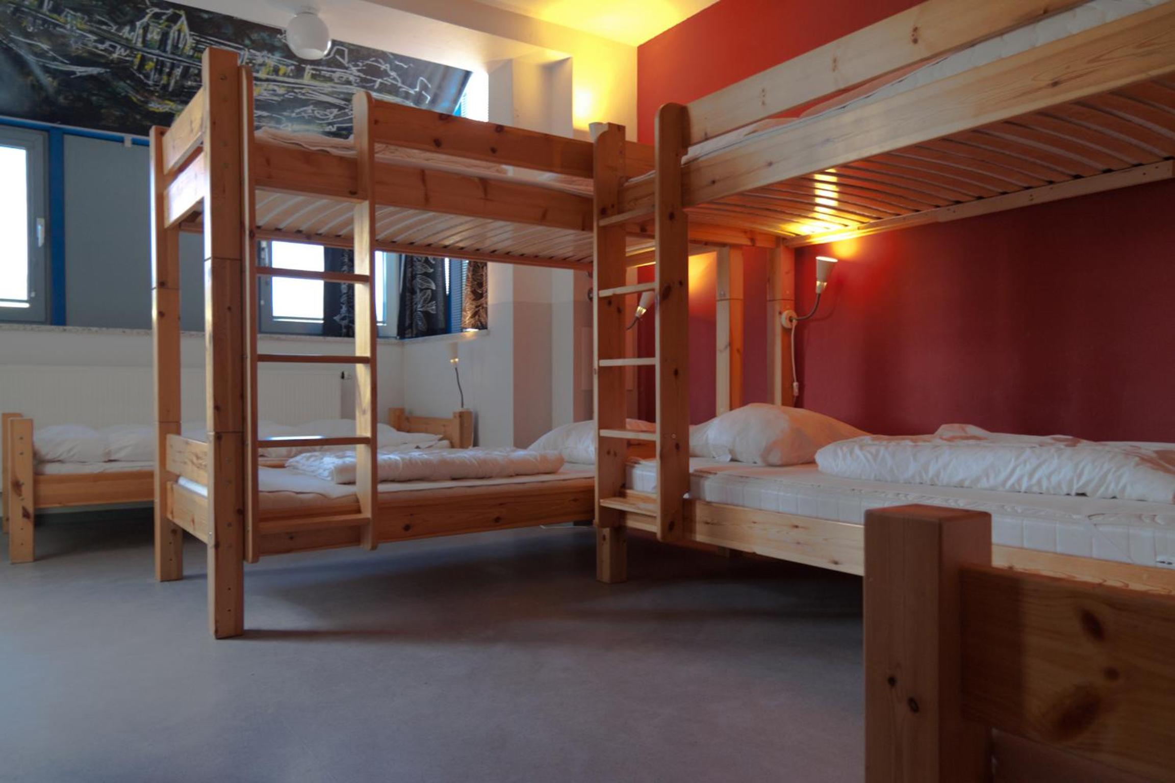 Bed in 4-Bed Female Dormitory Room photo 3