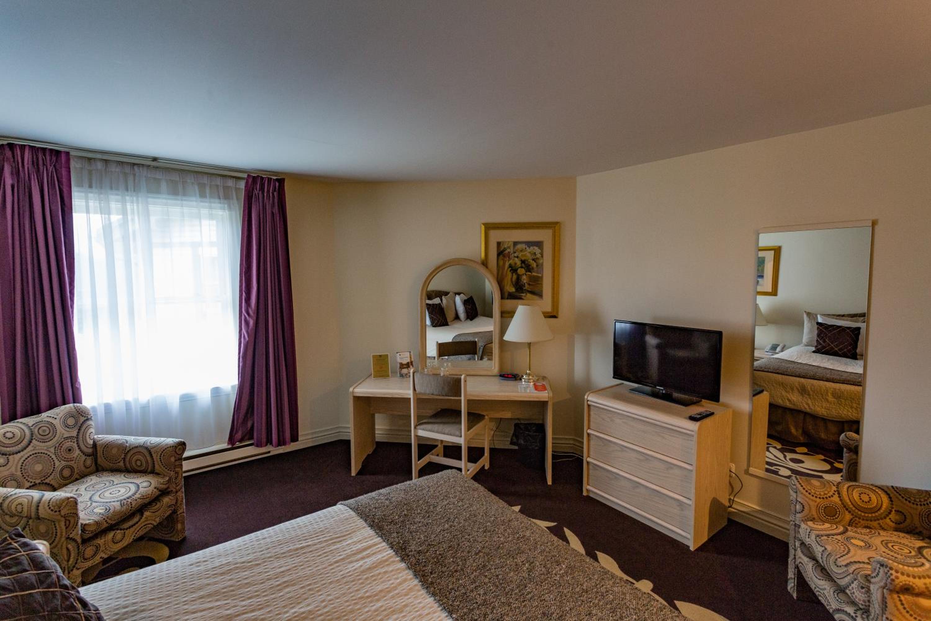 Standard Double Room - Photo 7