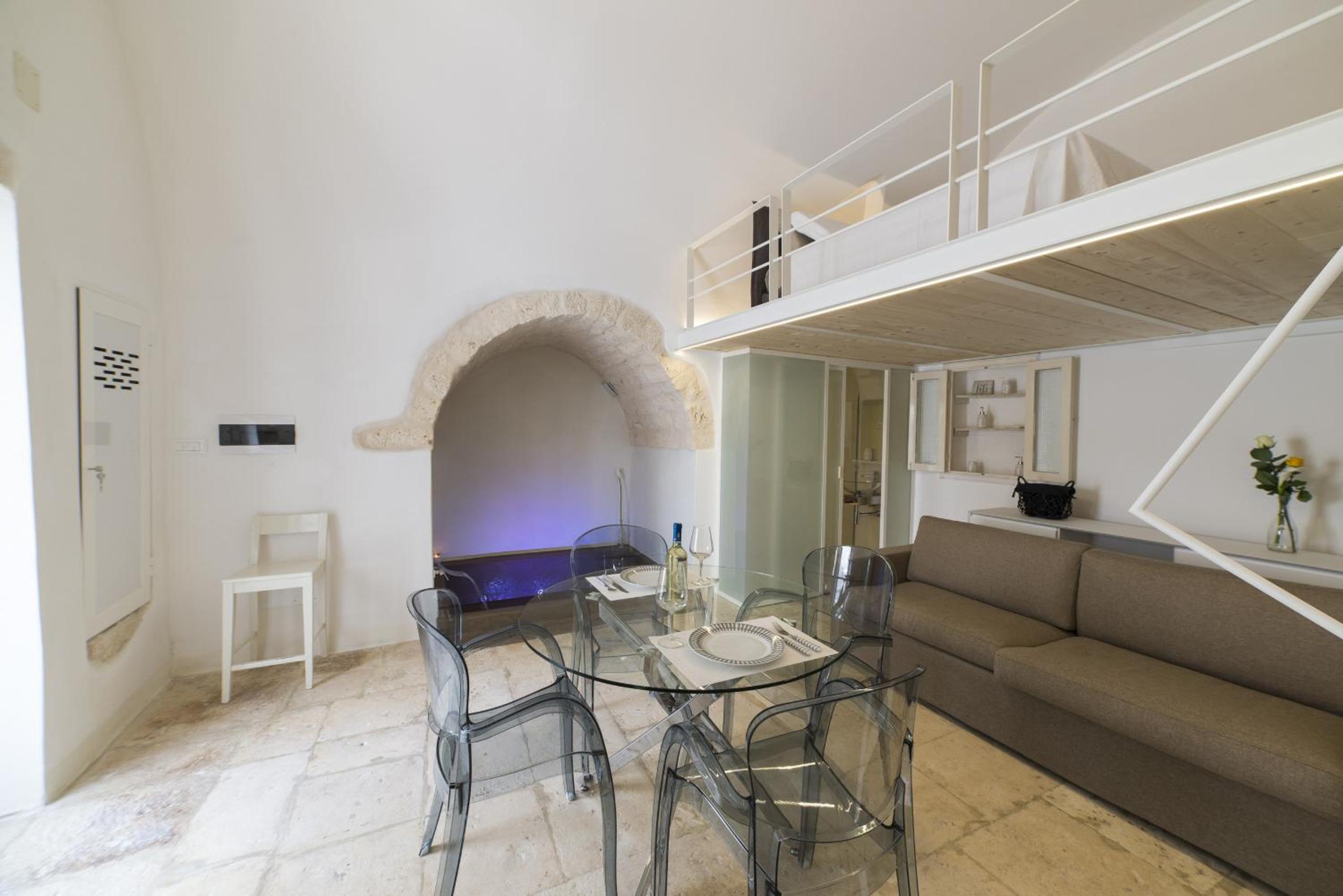 Studio Apartment