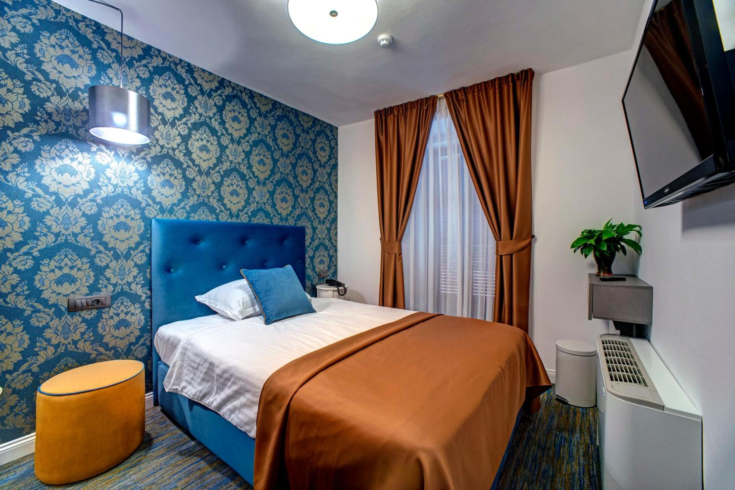 Single Room photo 2