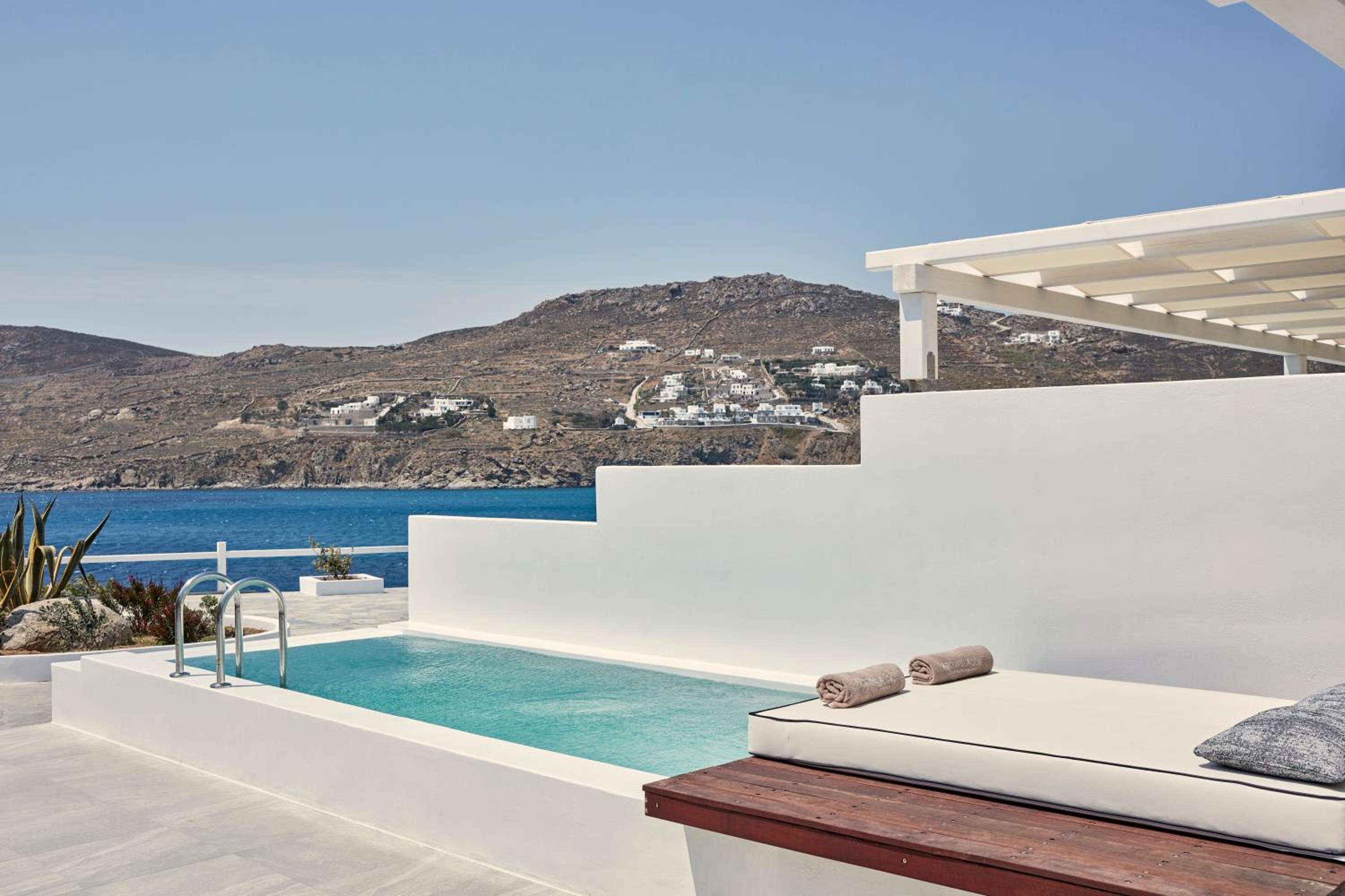 Signature Suite Sea View with Private Pool - Photo 6