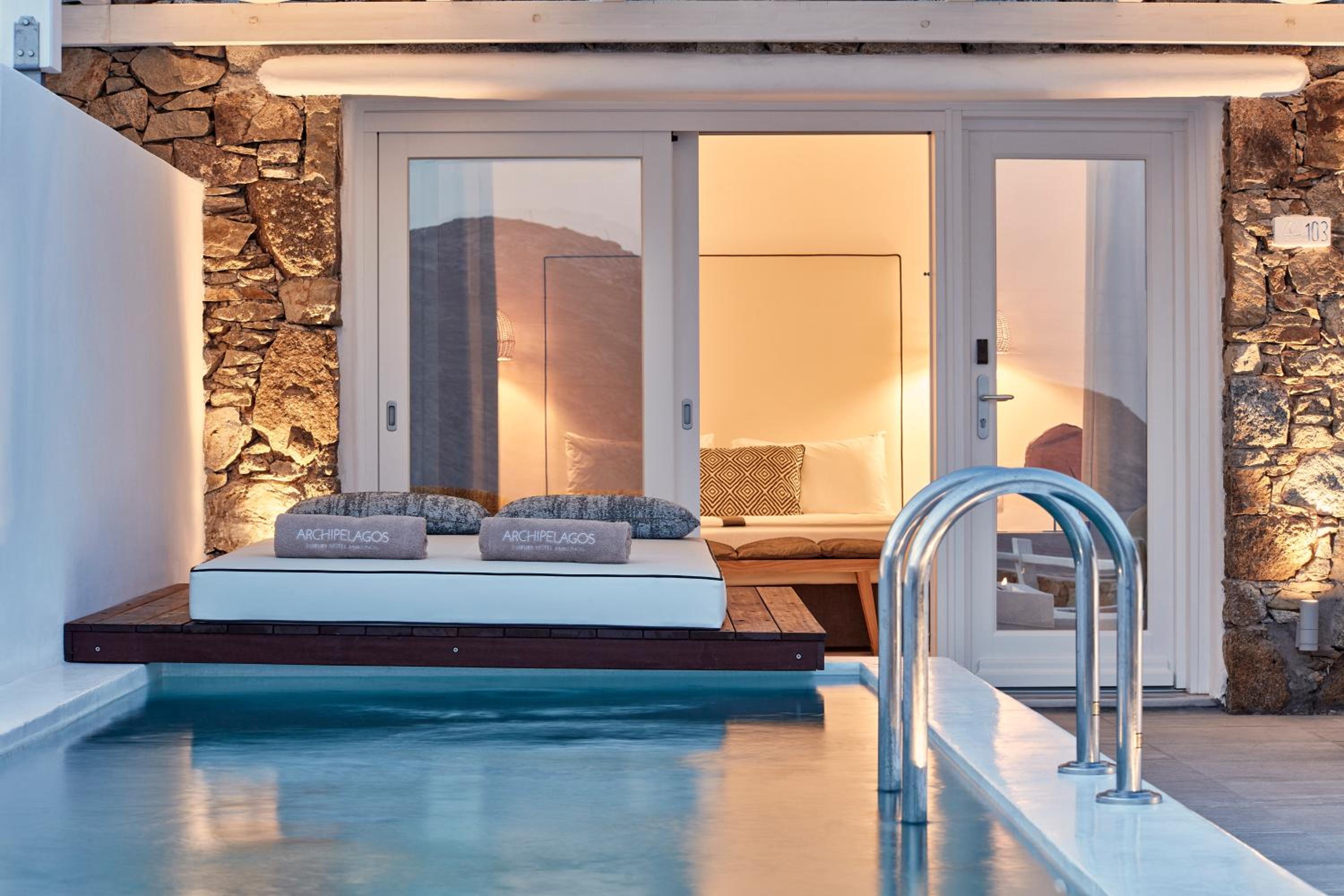 Signature Suite Sea View with Private Pool - Photo 8