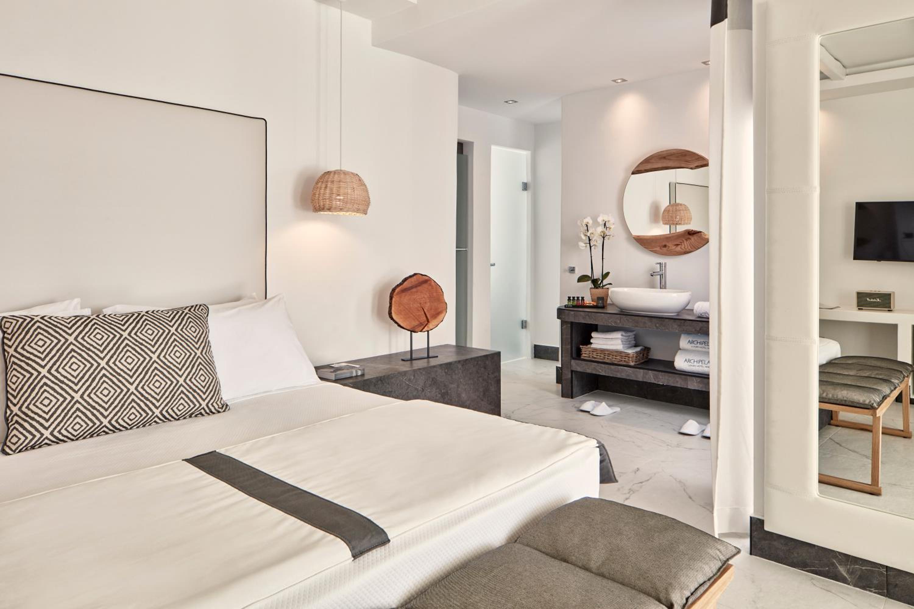 Signature Suite Sea View with Private Pool - Photo 1