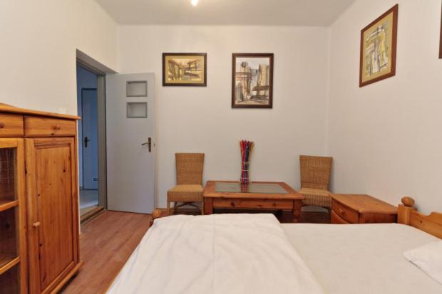 Apartment photo 3