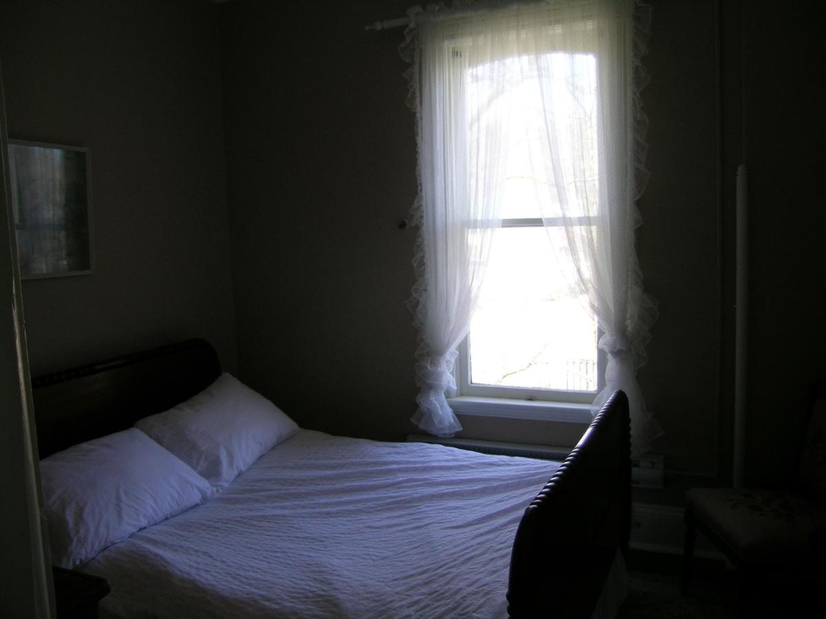 Deluxe Double Room with Bath photo 2