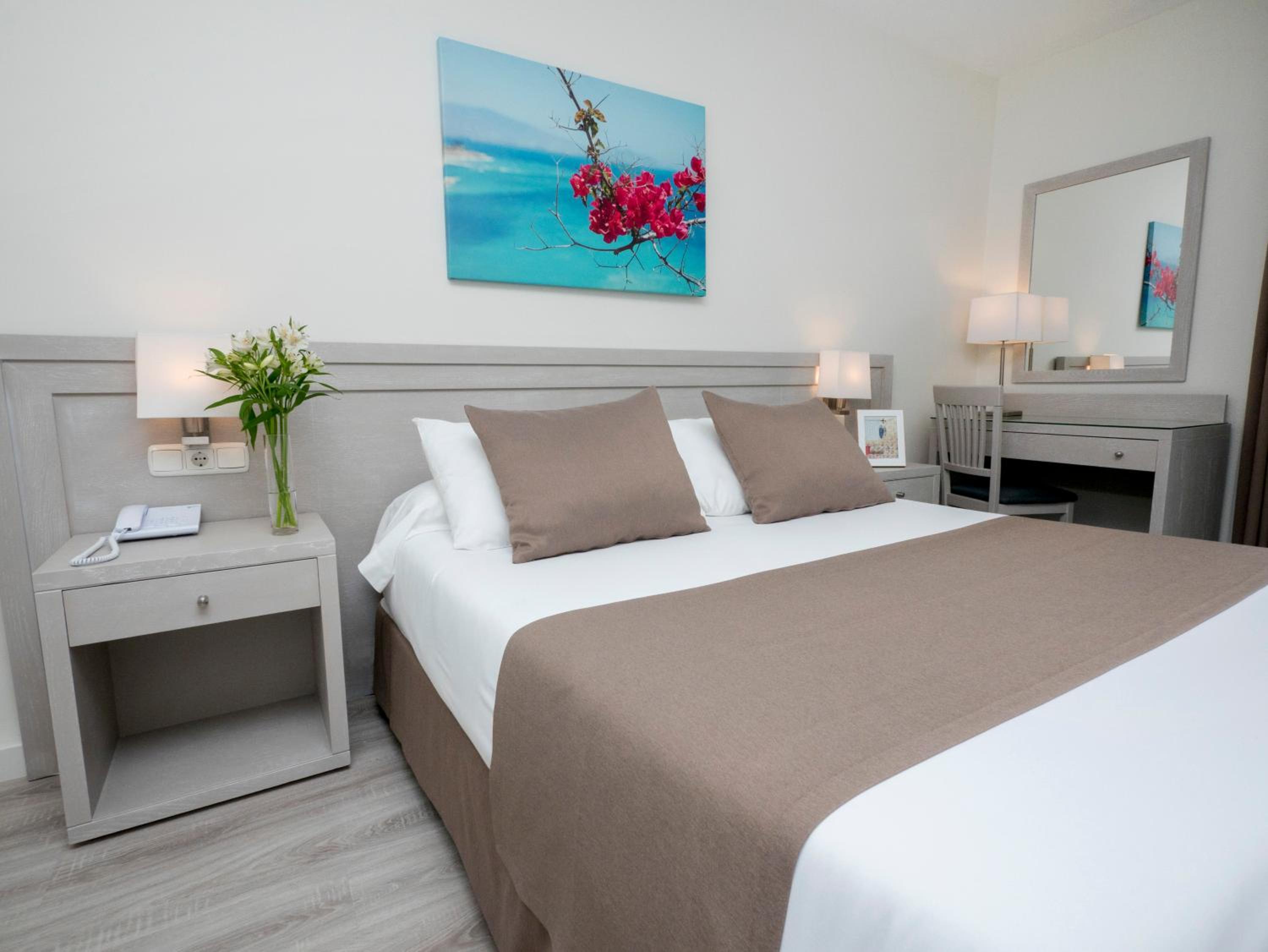 Panoramic Room with front sea view photo 2
