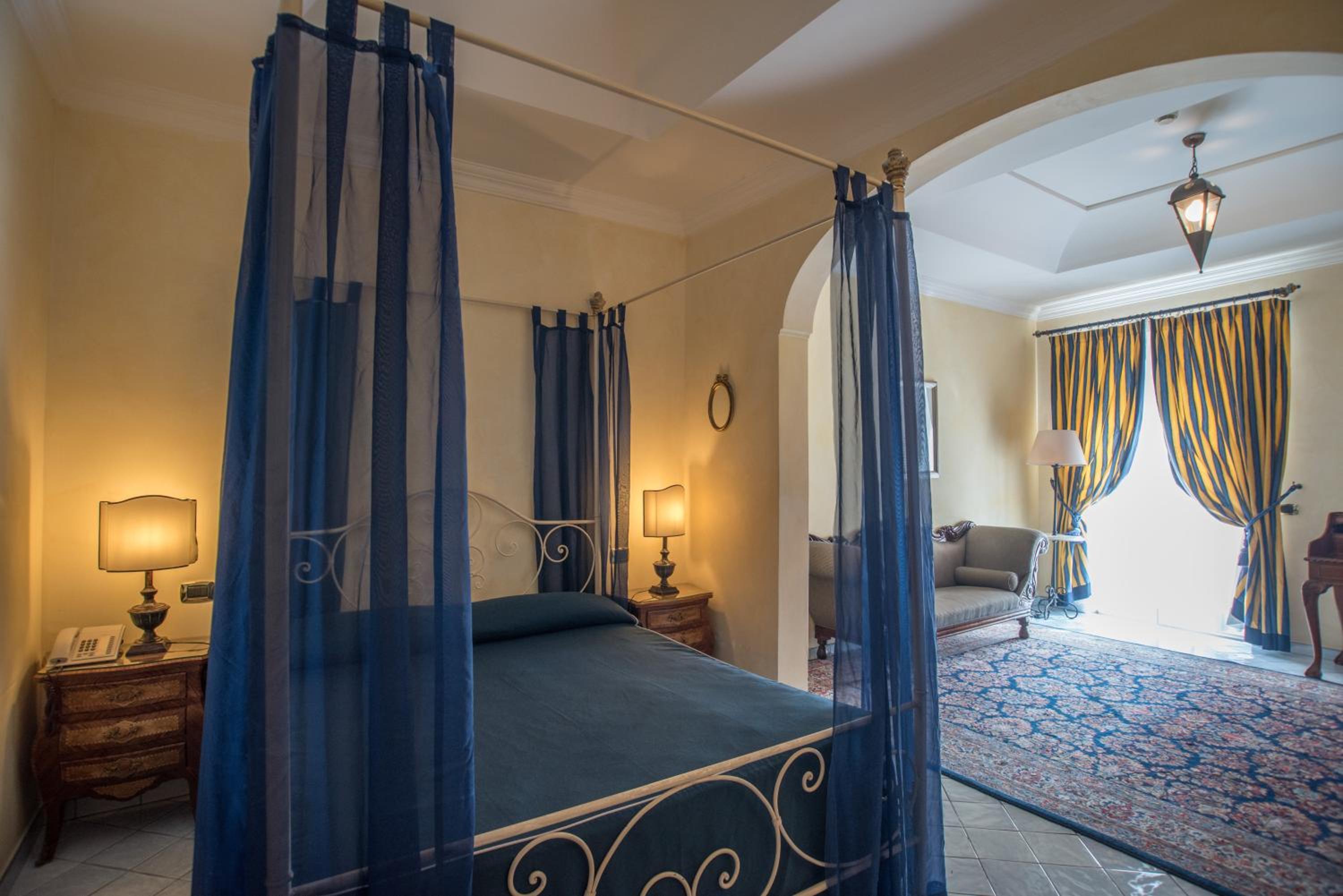 Deluxe Junior Suite with Sea View - Photo 1