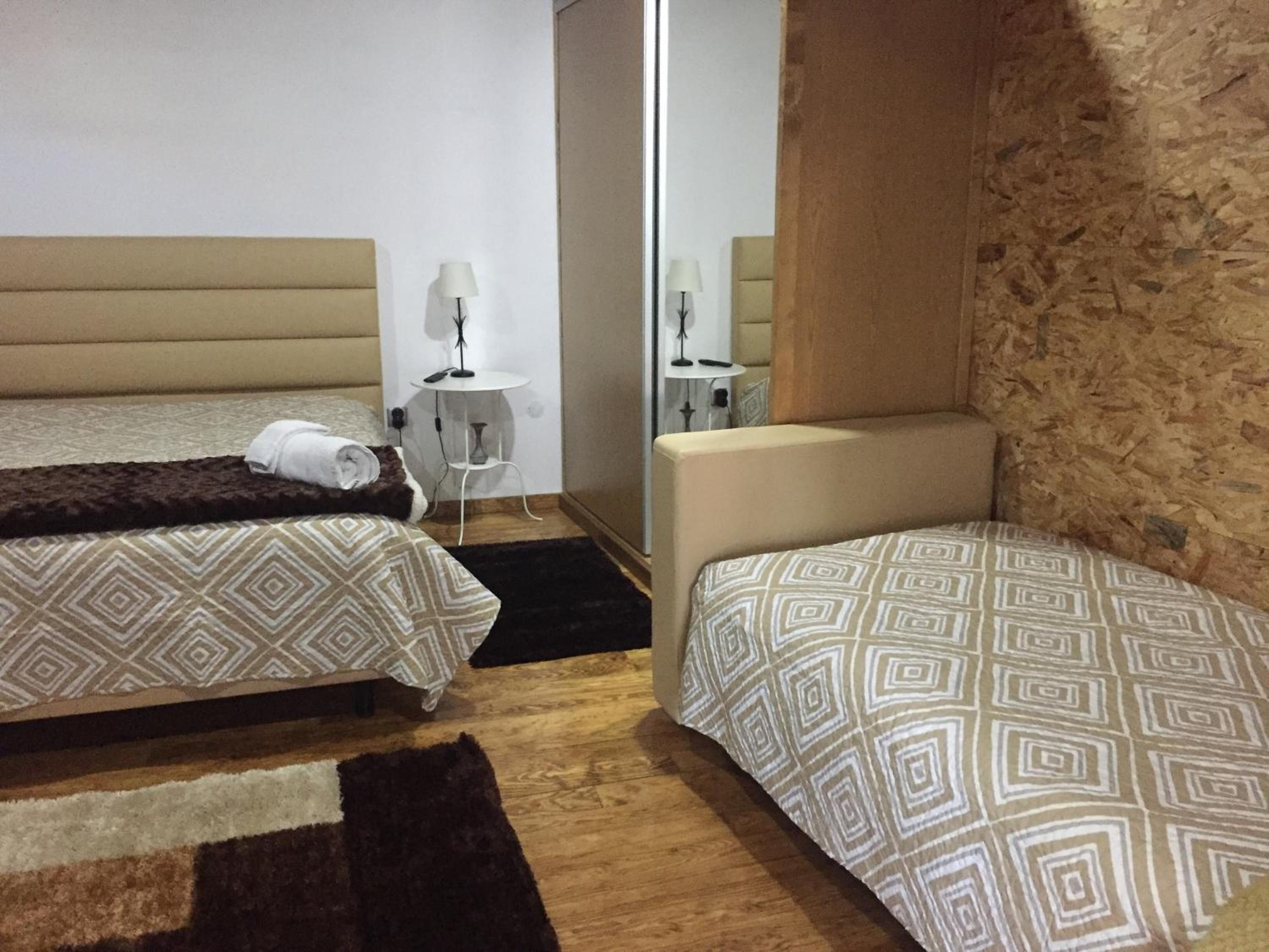 Family Room - Photo 3